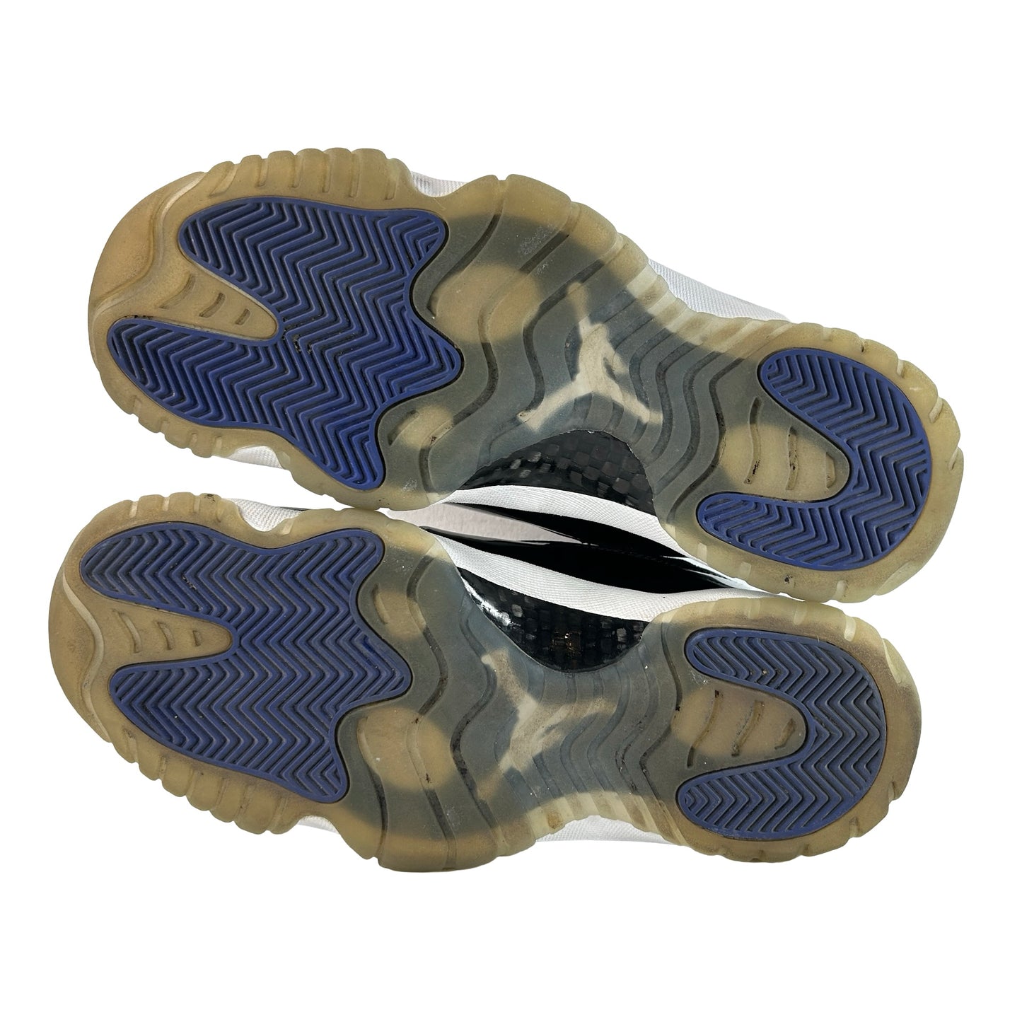 378037 003 Jordania 11 Space Jam (2016)