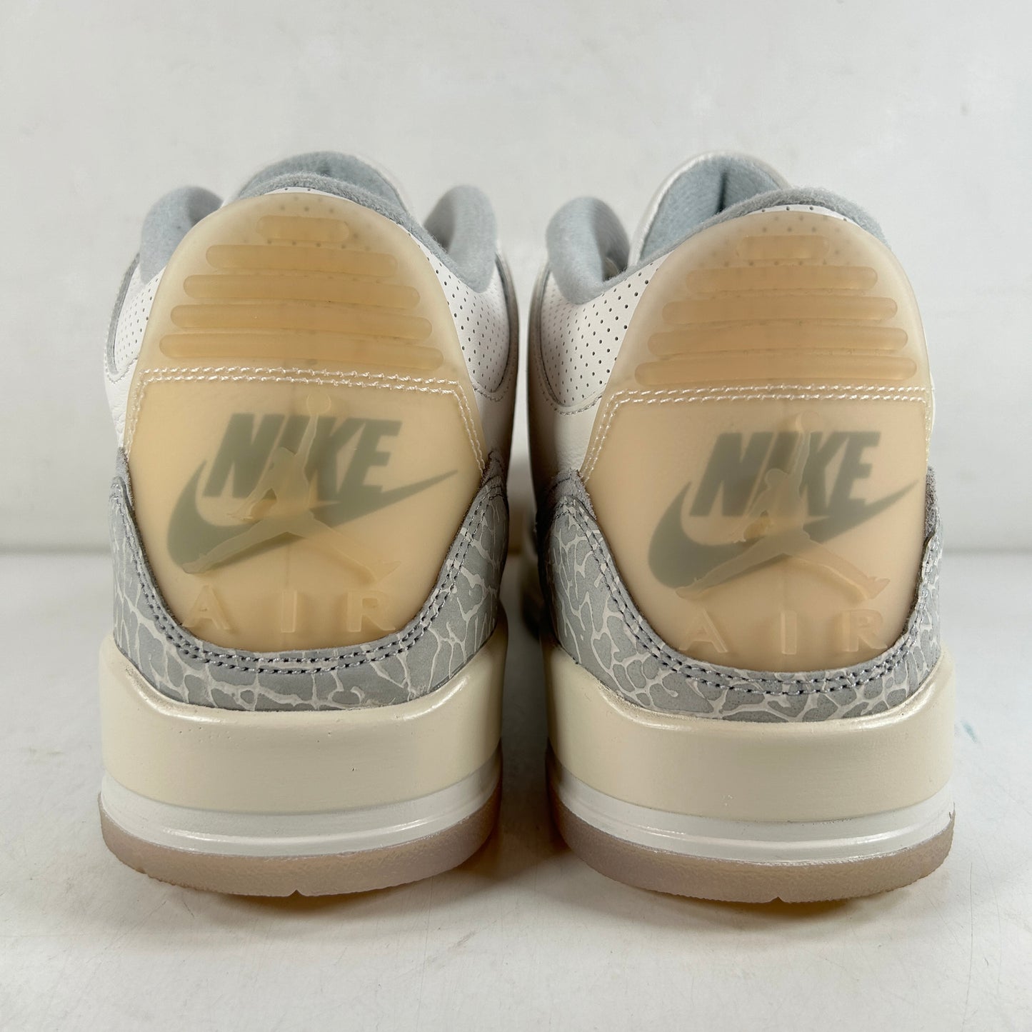 FJ9479 100 Jordan 3 Retro Craft Ivory [USED] - 12 M (Used)