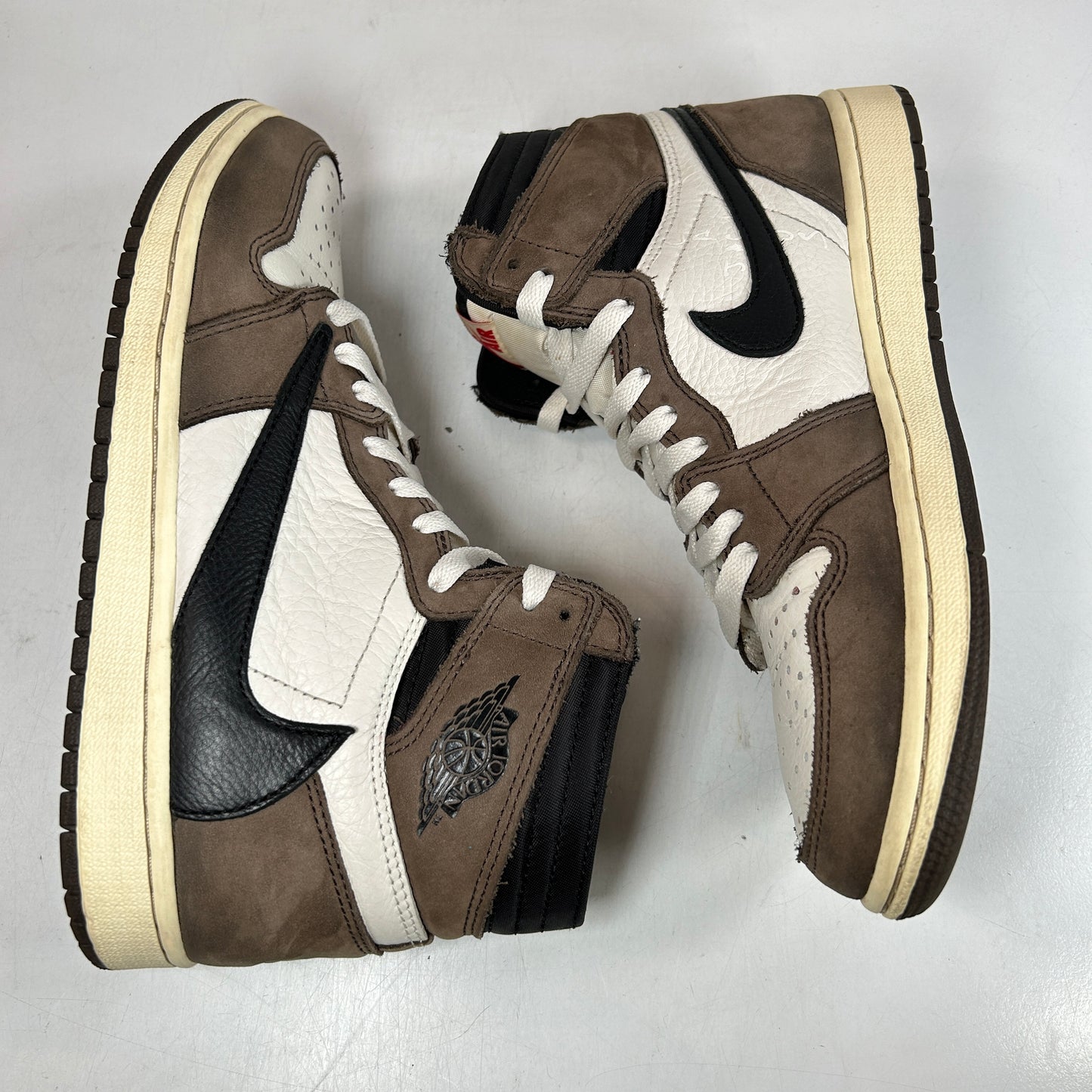 CD4487 100 Jordan 1 Retro High OG SP Travis Scott Mocha [USED] - 8 M (Used)