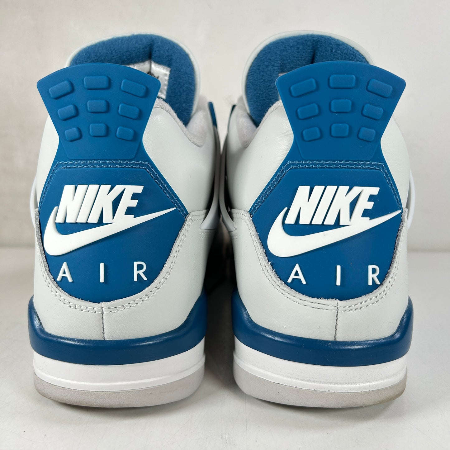 FV5029 141 Jordan 4 Retro Military Blue (2024) [USED] - 9.5 M (Used7)