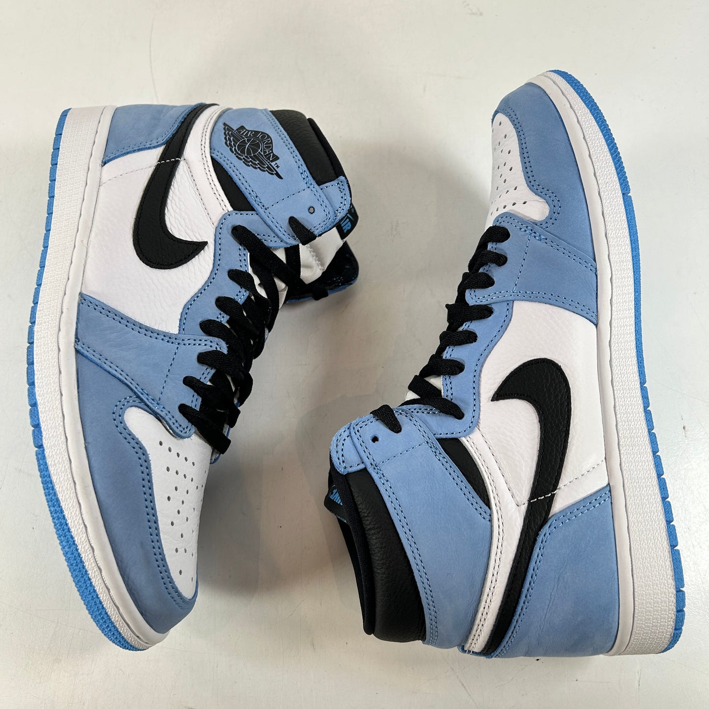 555088 134 Jordan 1 University Blue [USED] - 10 M (Used)