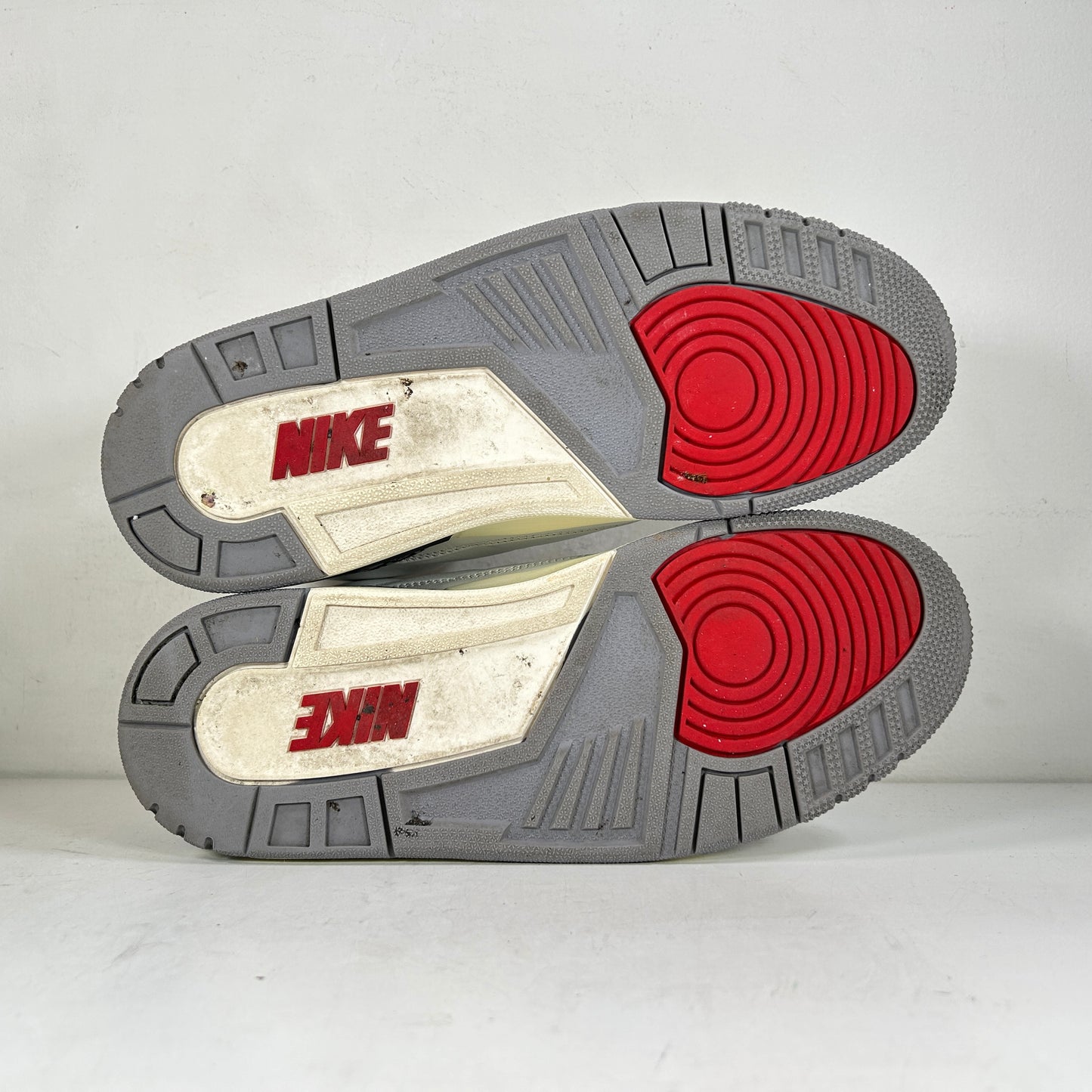 DN3707 100 Jordan 3 Retro White Cement Reimagined [USED] - 9 M (Used6)
