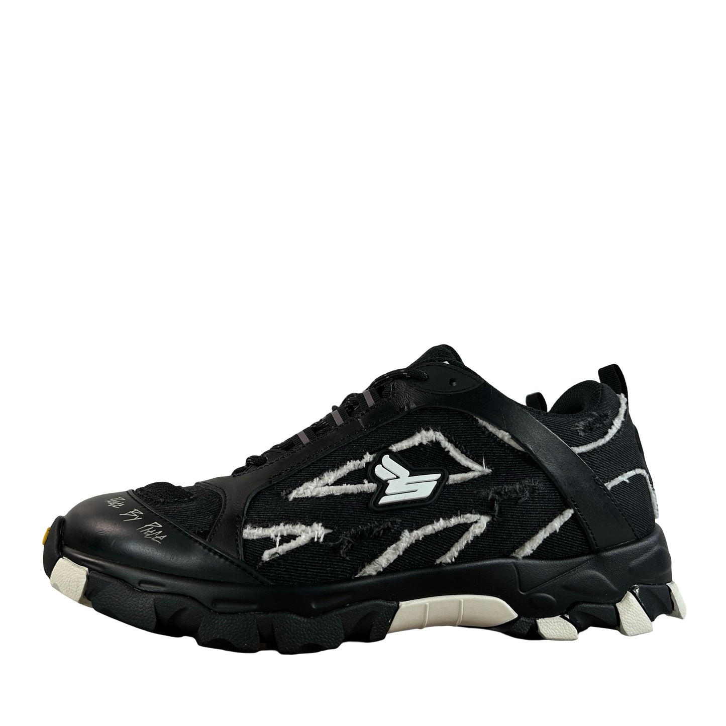 F25X104B Born From Pain Sicko Black/Grey