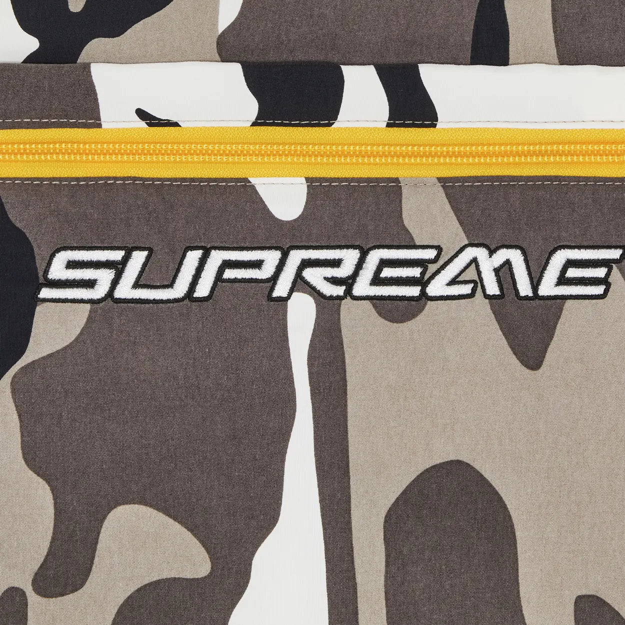 Supreme Contrast Zip Warm Up Pant Snow Camo [USED] - M (Used)