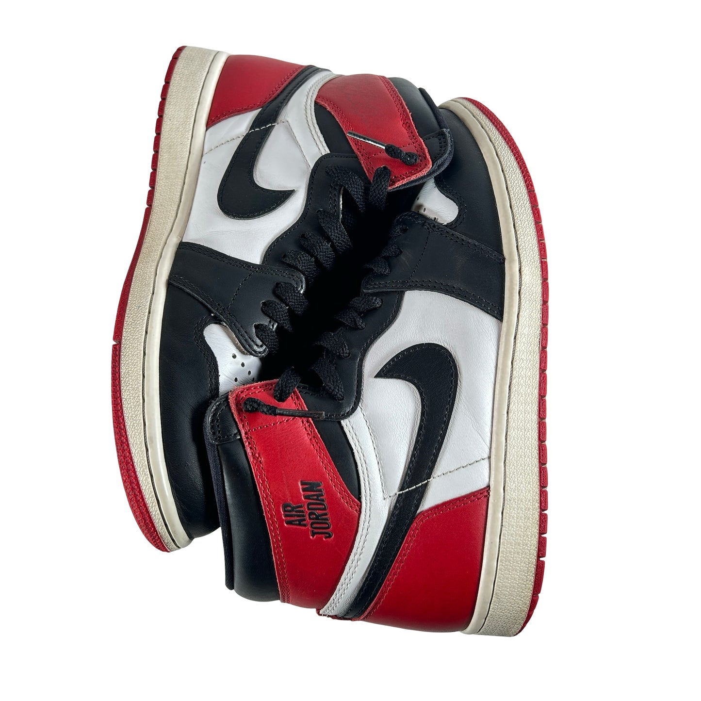 DZ5485 106 Jordan 1 Retro High OG Black Toe Reimagined [USED] - 8 M (Used8)