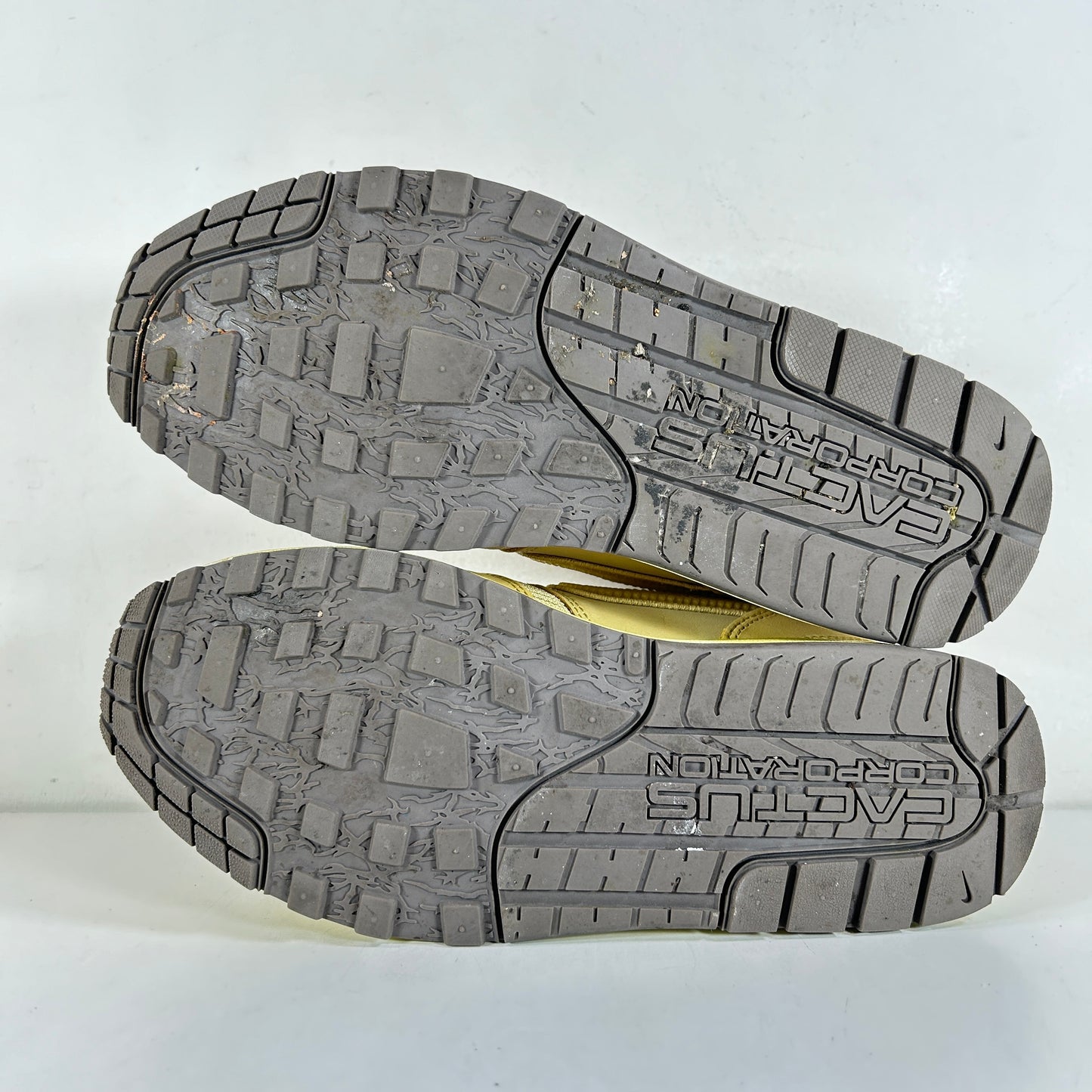 DO9392 700 Nike Air Max 1 Travis Scott Cactus Jack Saturn Gold [USED] - 8.5 M (Used) (Replace Box)