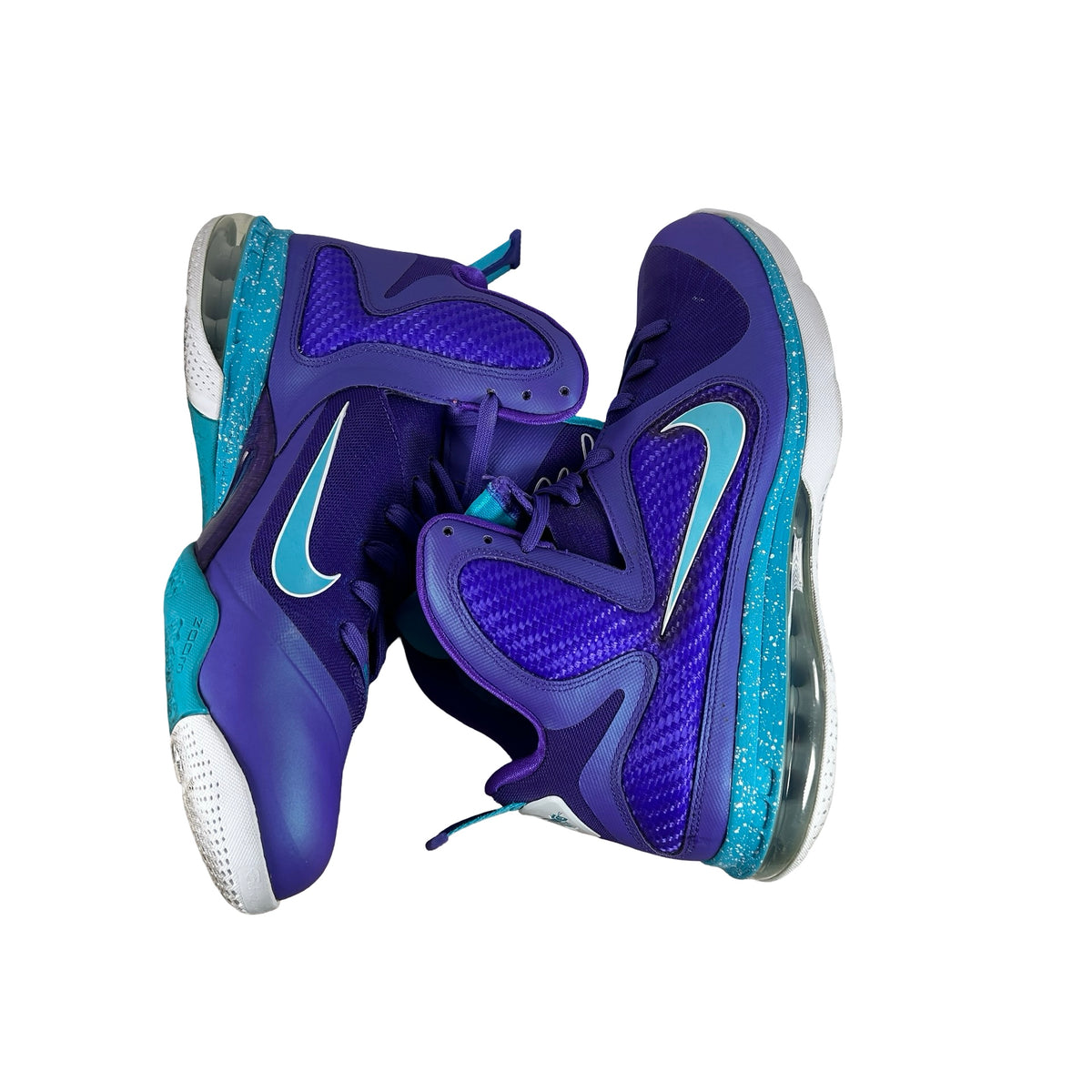 469764 500 Nike LeBron 9 Summit Lake Hornets [USED] - 10.5 M (Used)