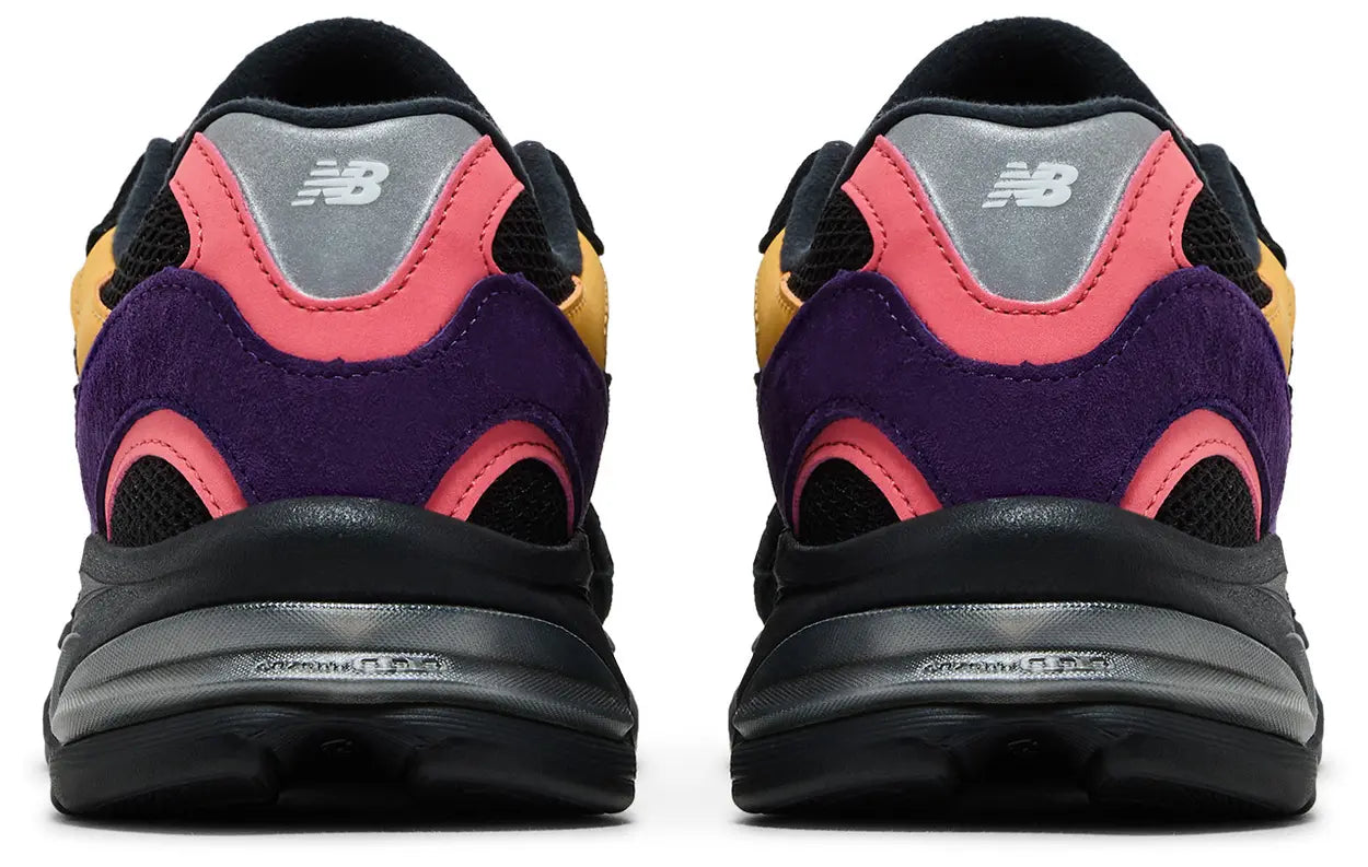 U2010KTF New Balance 2010 Kith Black Multi