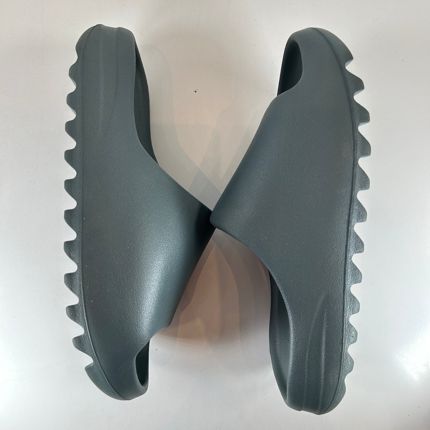 ID2349 adidas Yeezy Slide Slate Marine [USED] - 11 M (Used)