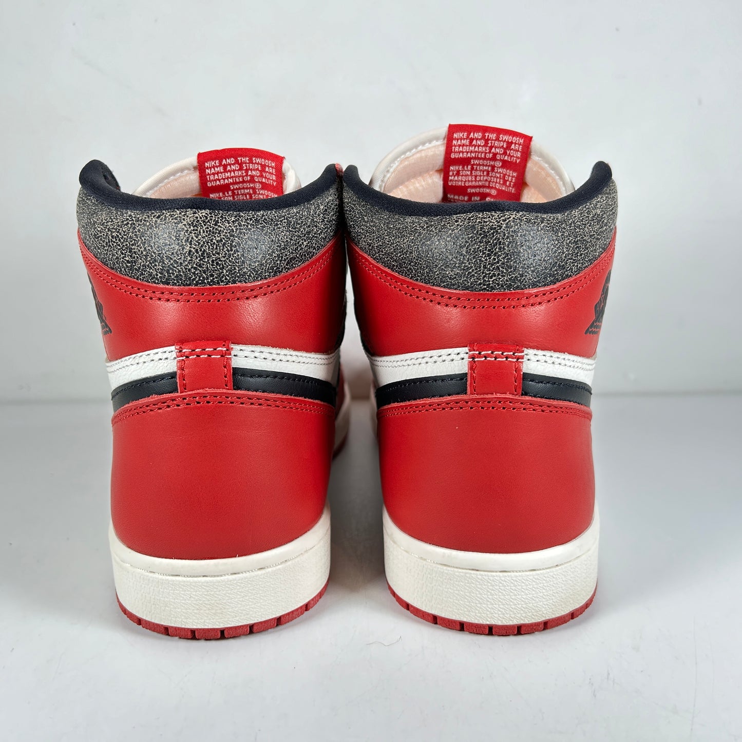 DZ5485 612 Jordan 1 Retro High OG Chicago Lost And Found [USED] - 10 M (VNDS)