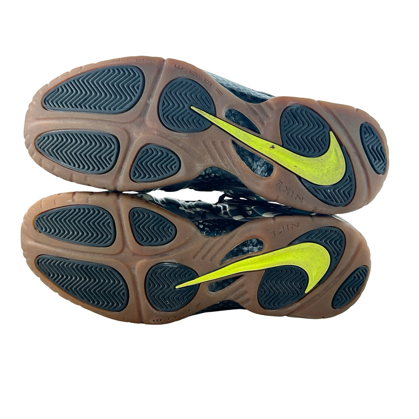 587547 300 Nike Air Foamposite Pro Army Camo [USED] - 13 M (Used)