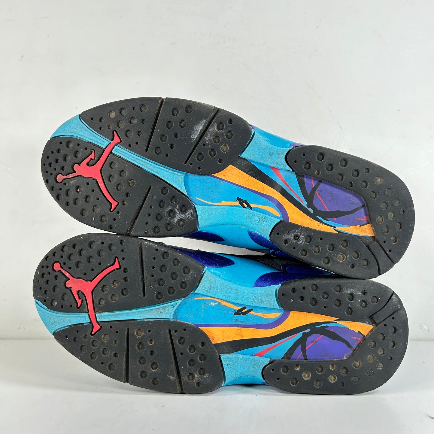 305381 025 Jordan 8 Retro Aqua (2015) [USED] - 8.5 M (Used)