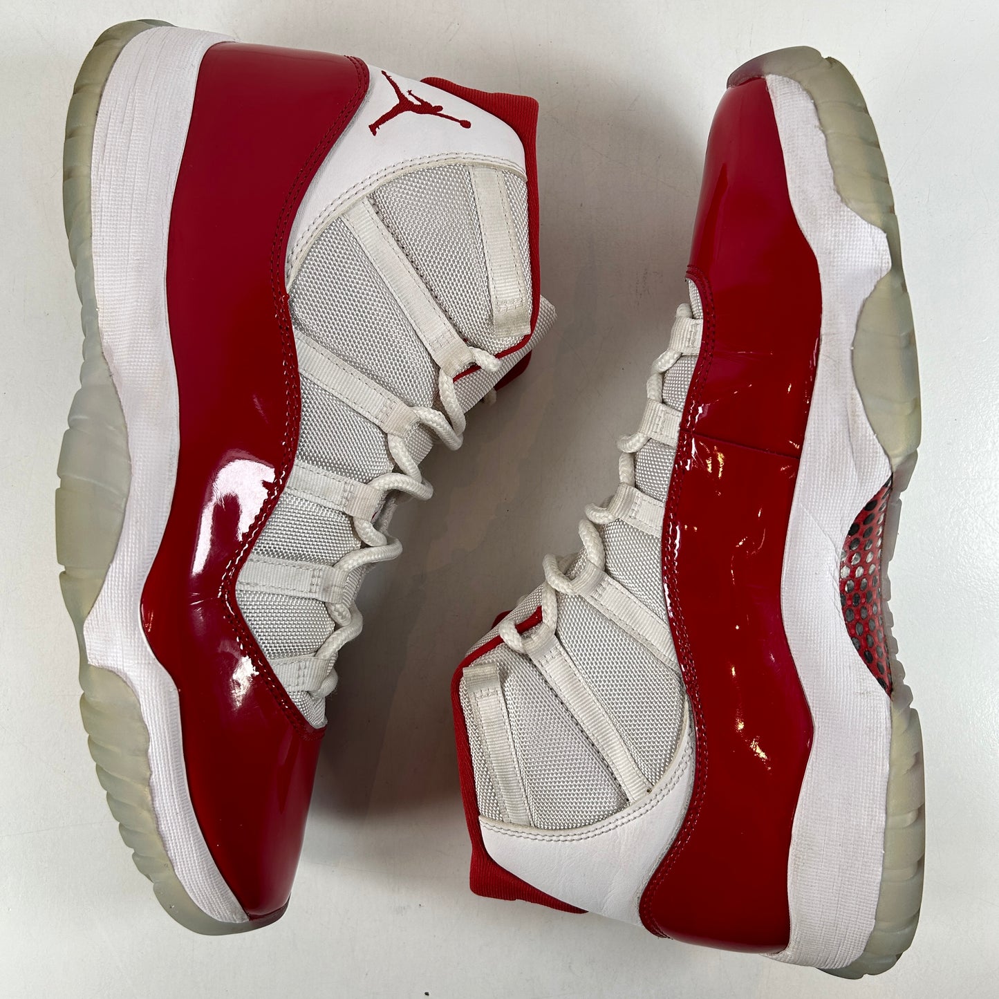 CT8012 116 Jordan 11 Retro Cherry (2022) [USED] - 13 M (Used2)