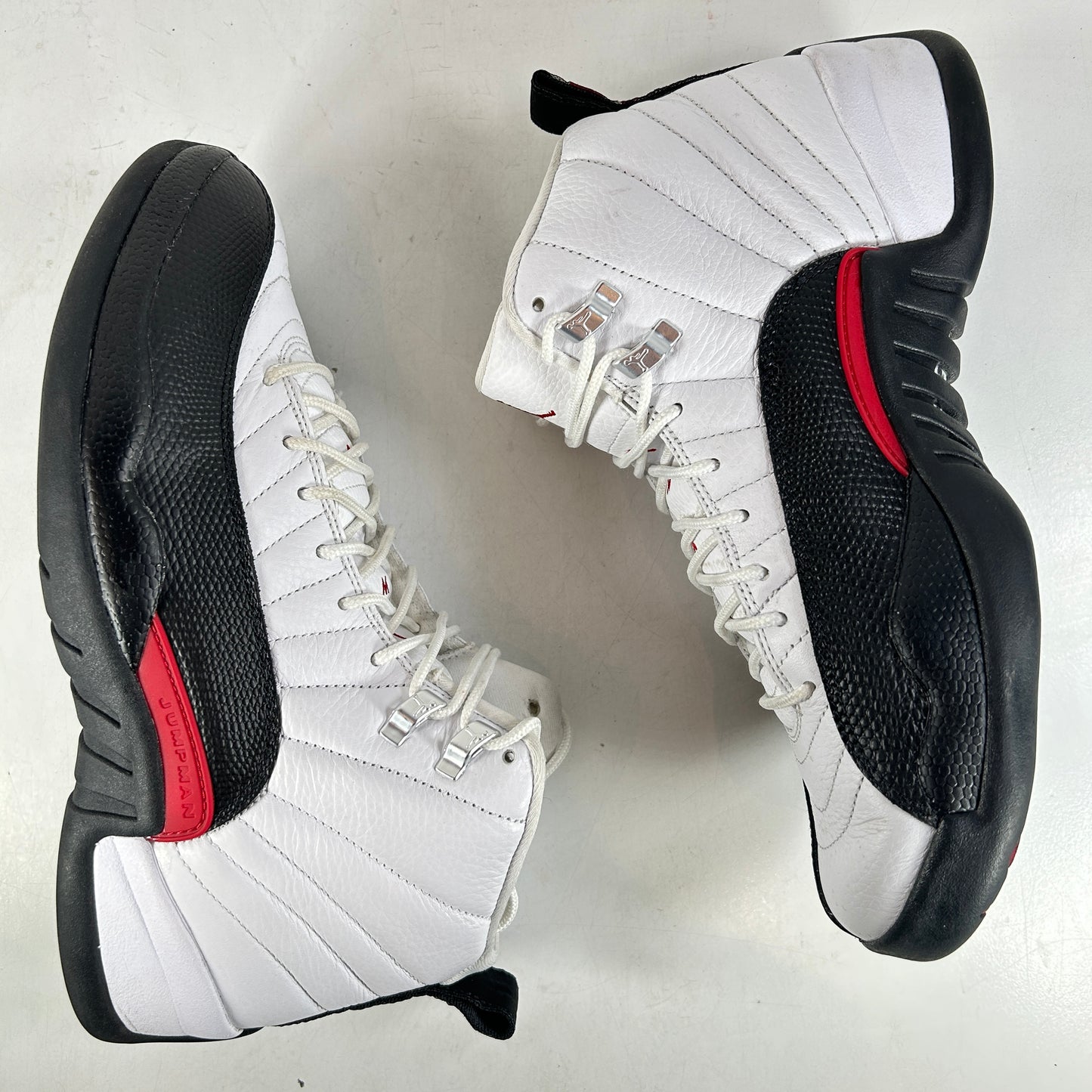 CT8013 162 Air Jordan 12 Red Taxi [USED] - 9.5 M (Used3)