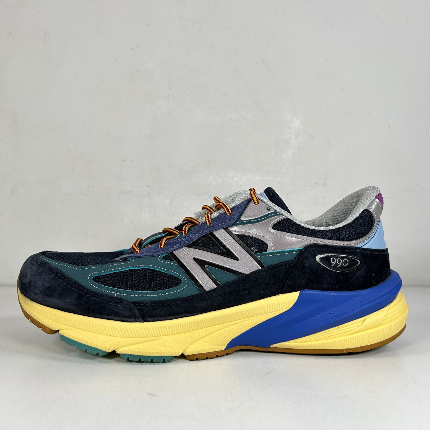 M990AC6 New Balance 990v6 Acción Bronson Lapislázuli