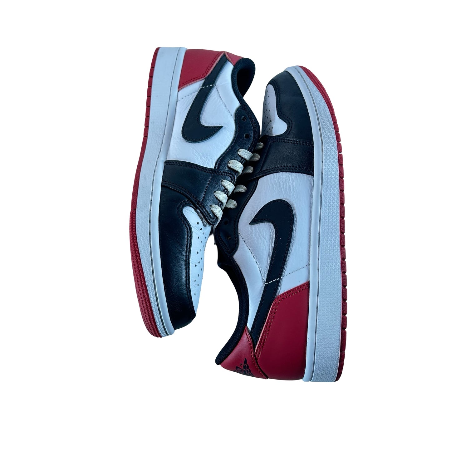 CZ0790 106  Jordan 1 Retro Low OG Black Toe (2023) [USED] - 9.5 M (Used2)