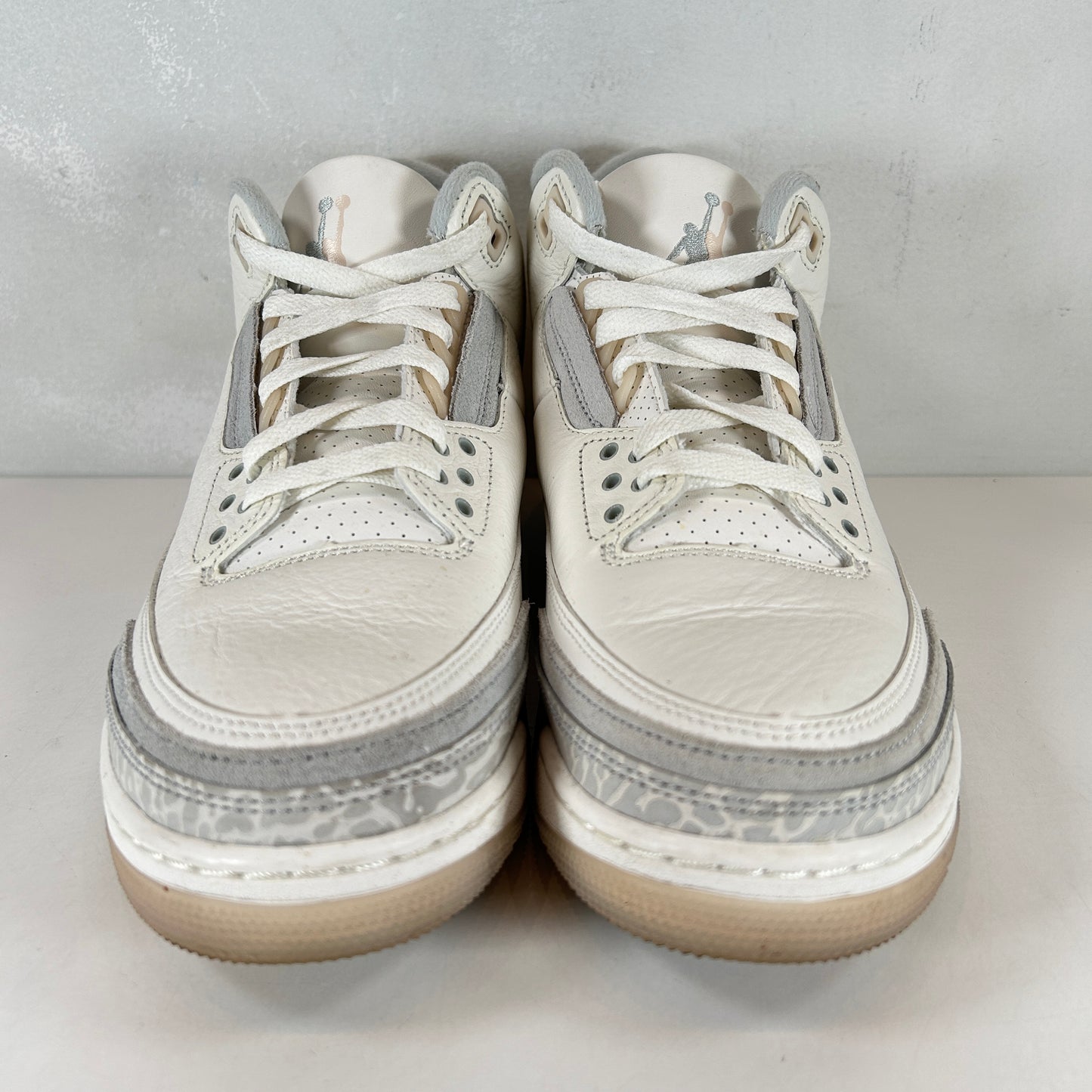 FJ9479 100 Jordan 3 Retro Craft Ivory [USED] - 9 M (Used)