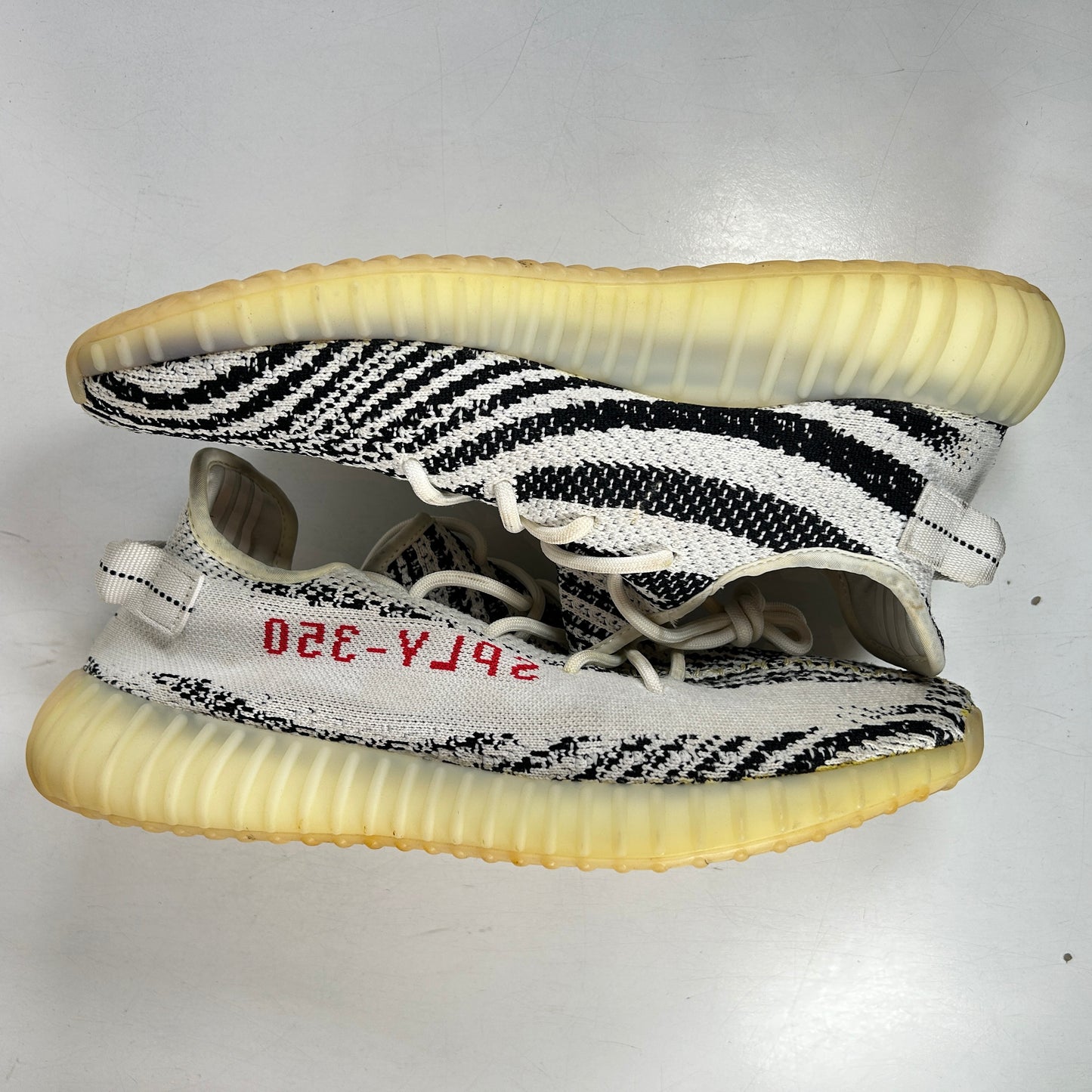 CP9654 Yeezy 350 V2 Zebra [USED] - 11 .5 M (Used)