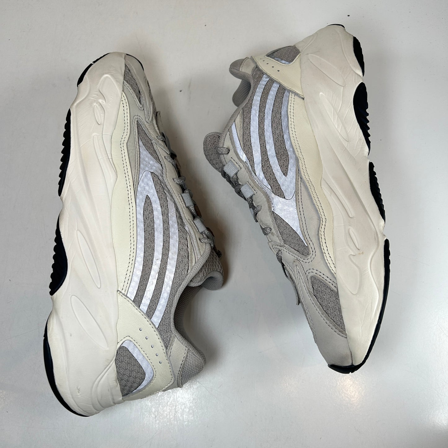 EF2829 adidas Yeezy Boost 700 V2 Static [USED] - 12 M (Used) (No Box)