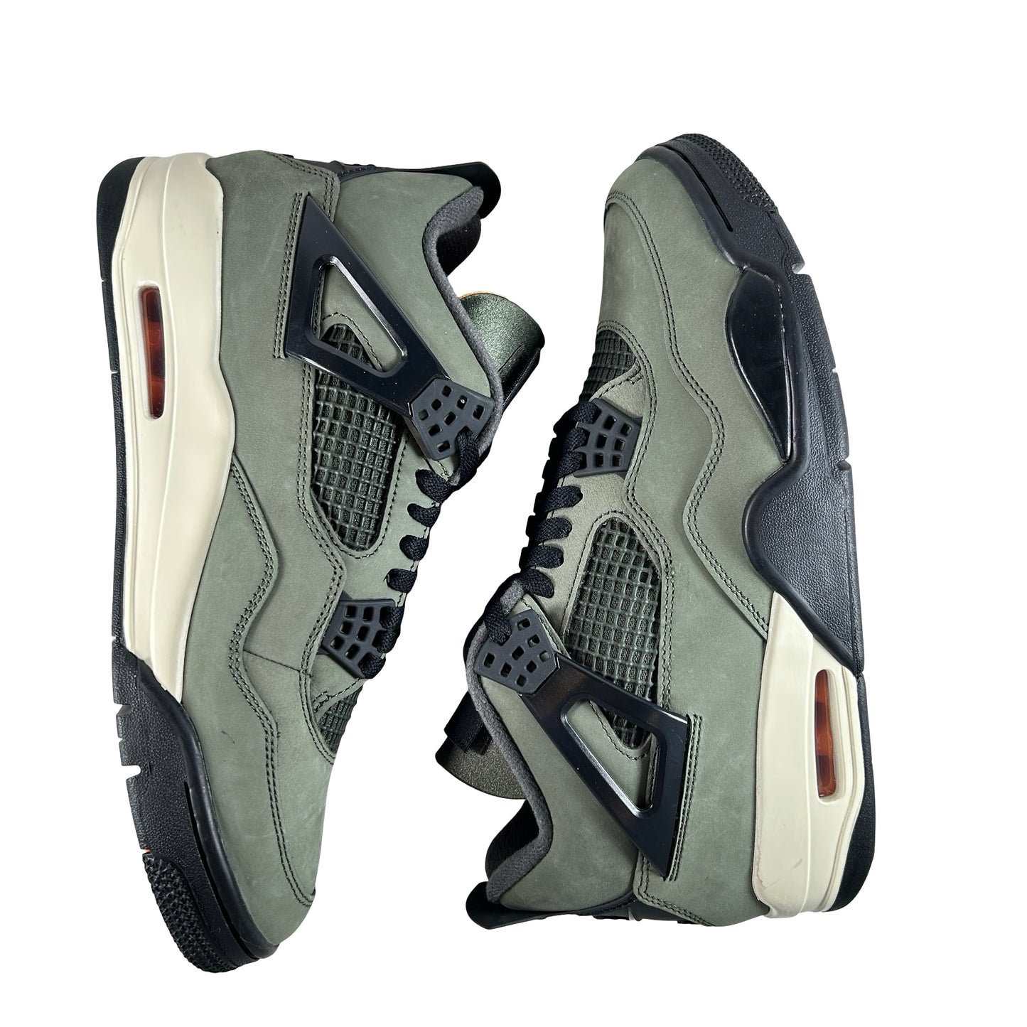 IB1519 200 Jordan 4 Retro OG SP Undefeated (2025) [CONDITIONAL] - 9.5 M (Small Stain Right Midsole)