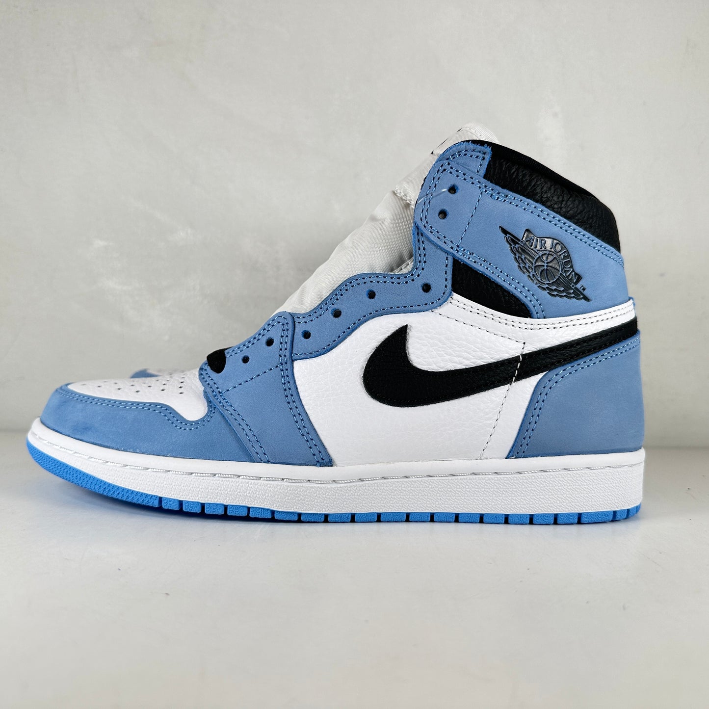 555088 134 Jordan 1 University Blue [CONDITIONAL] - 8 M (Mark on Toe Boxes)