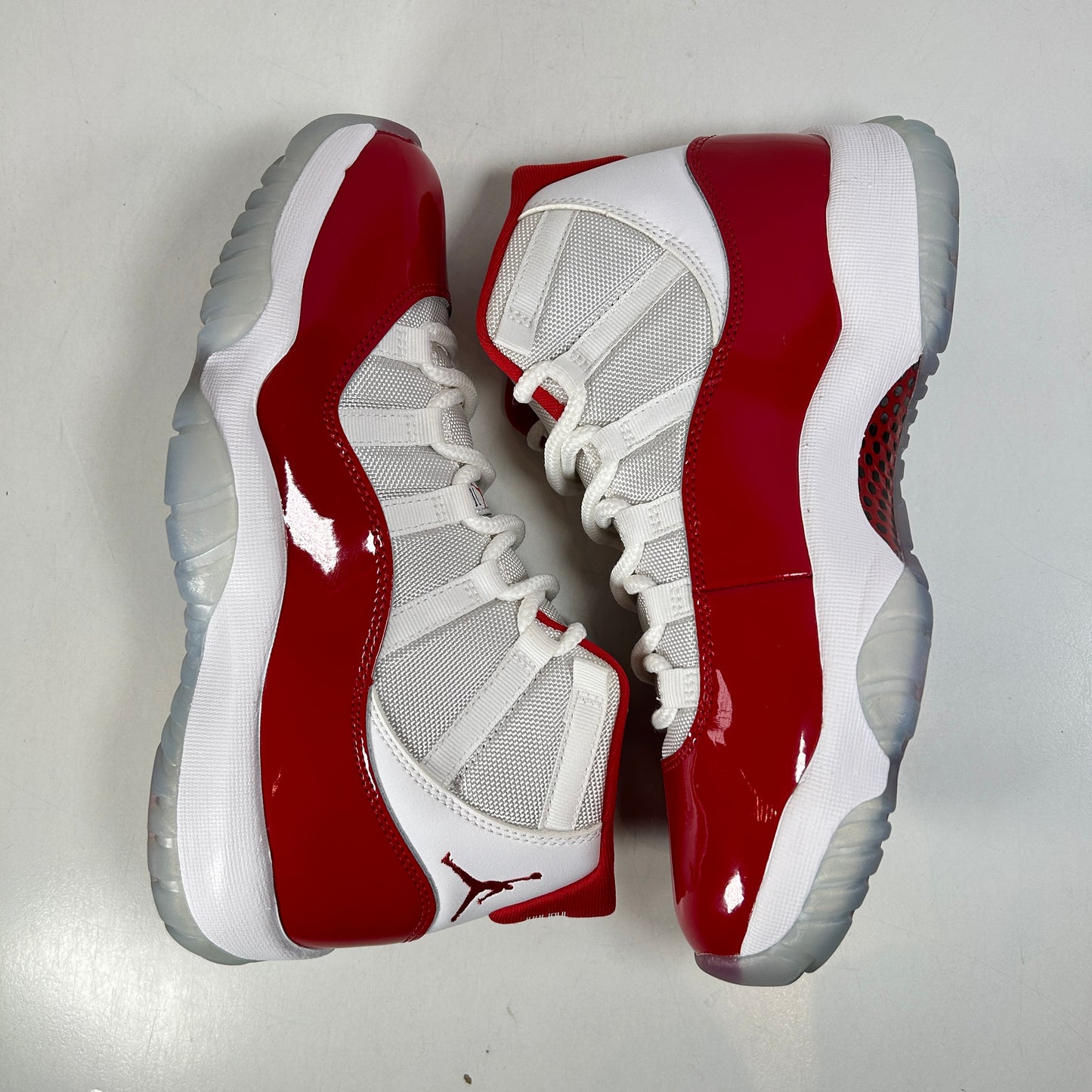 CT8012 116 Jordan 11 Retro Cherry (2022) [USED] - 8.5 M (VNDS)