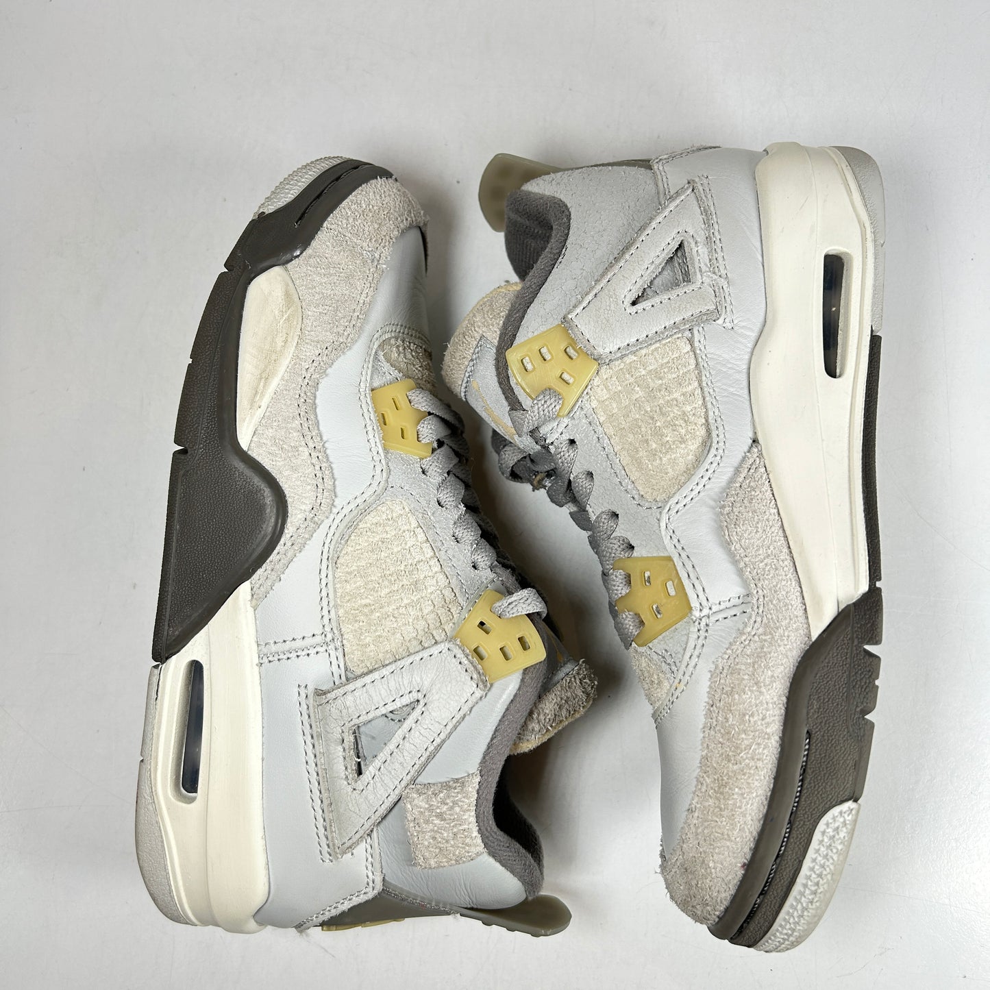 DV2262 021 Jordan 4 Retro SE Craft Photon Dust (GS) [USED] - 4 Y (Used)
