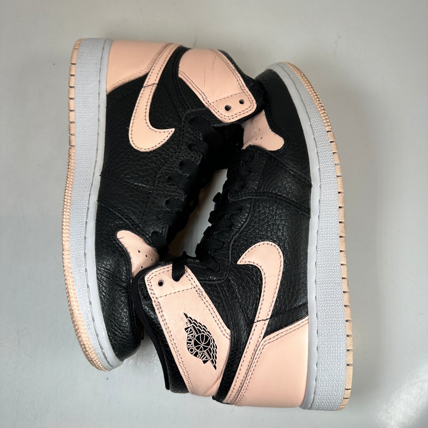 575441 081 Jordan 1 Retro High Black Crimson Tint [USED] - 4.5 Y (Used)