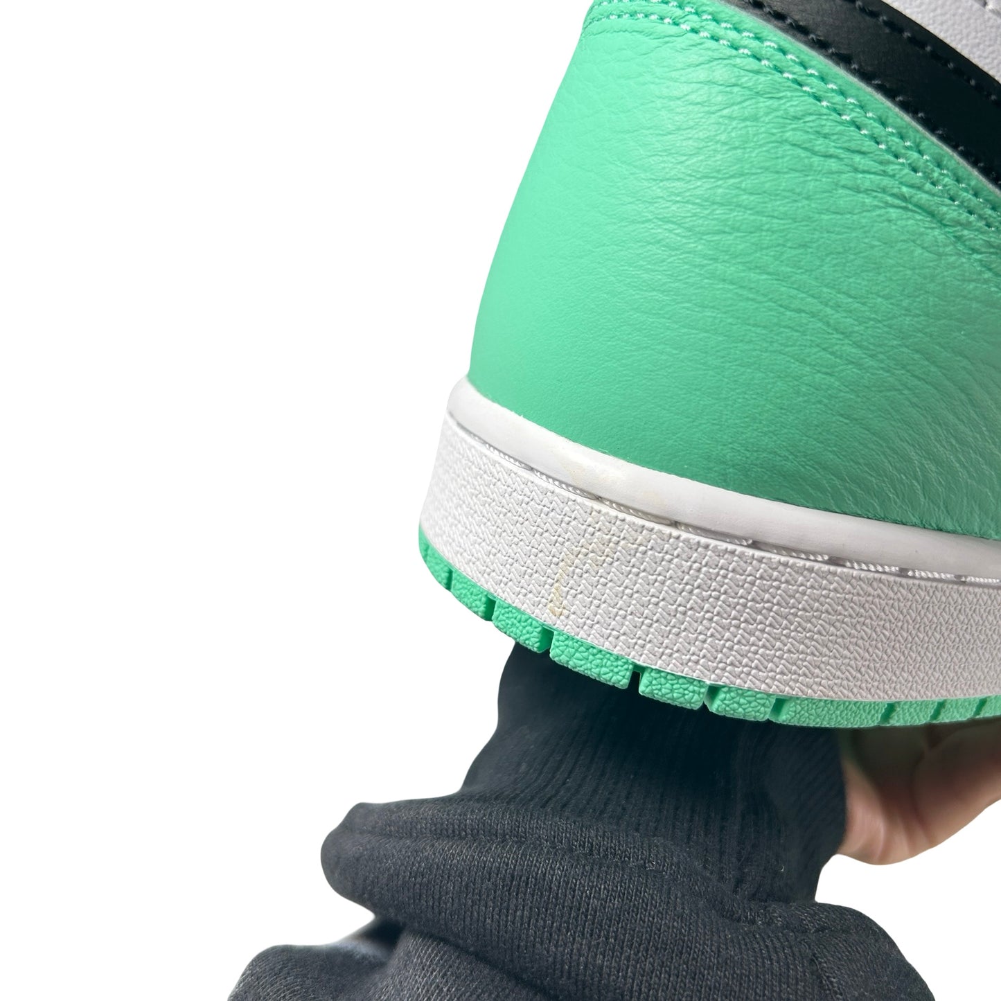 DZ5485 130 Jordan 1 Retro High OG Green Glow [CONDITIONAL] - 10.5 M (Small Yellow Mark On Heel)