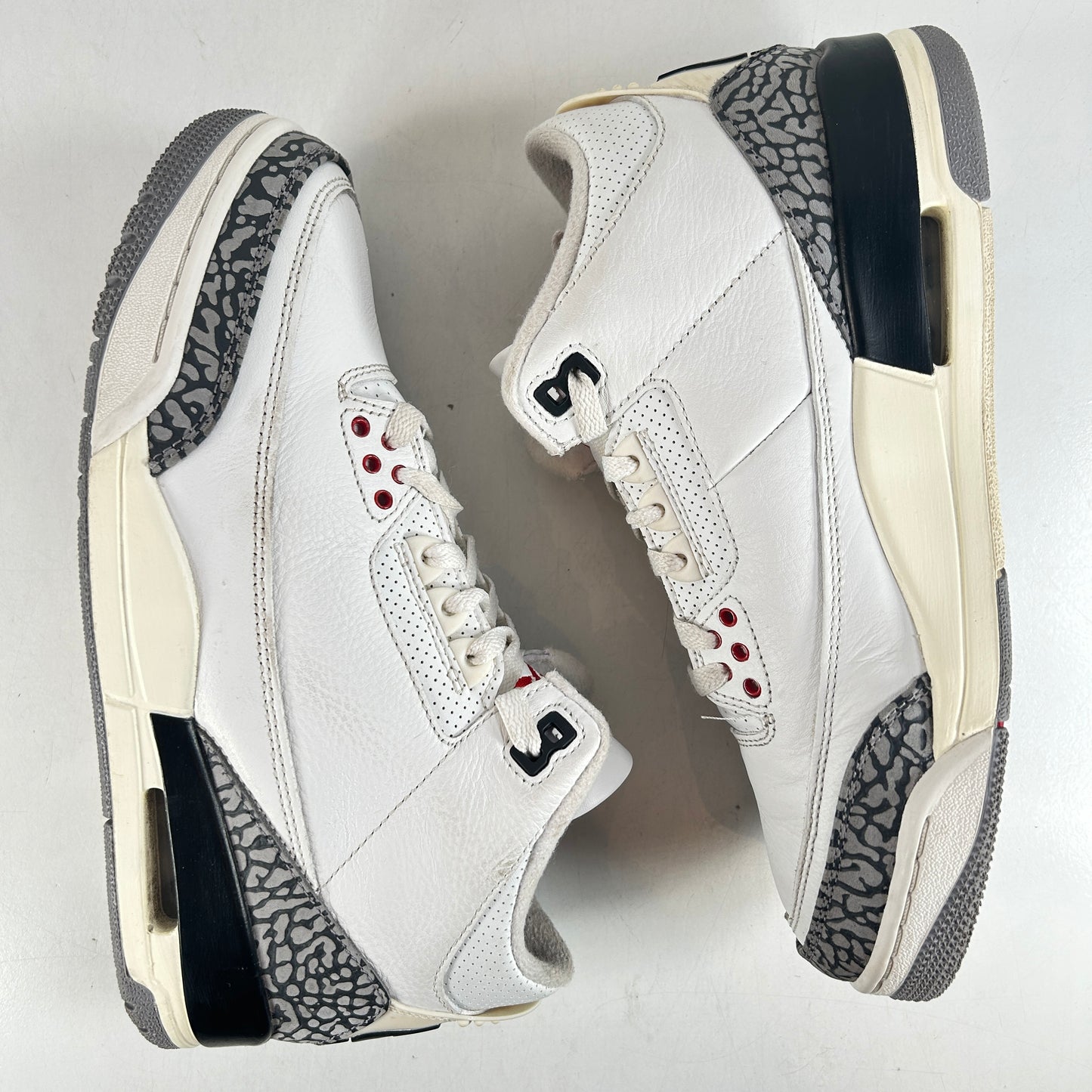 DN3707 100 Jordan 3 Retro White Cement Reimagined [USED] - 8.5 M (Used5)