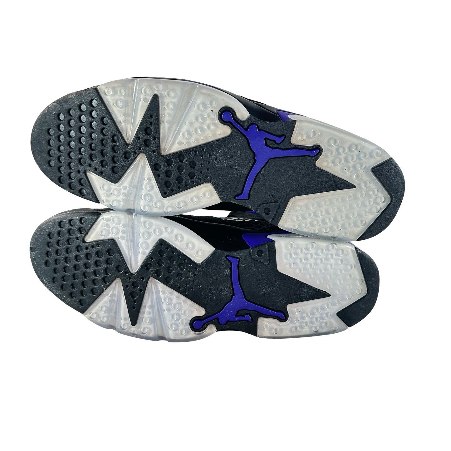 AR2257 005 Jordan 6 Retro Social Status - 12 M (Yellowing2)