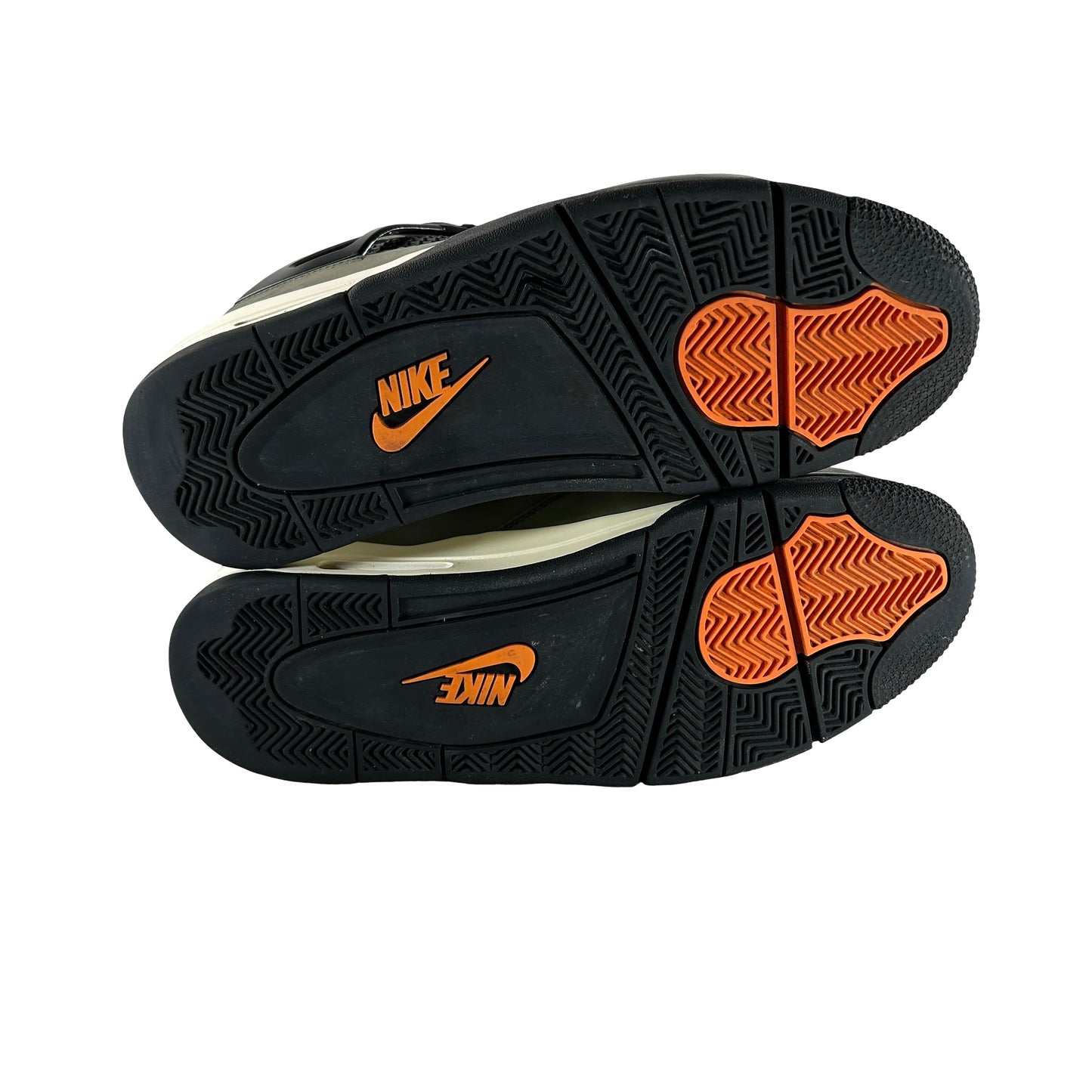 IB1519 200 Jordan 4 Retro OG SP Undefeated (2025) [USED] - 11 M (Used7)