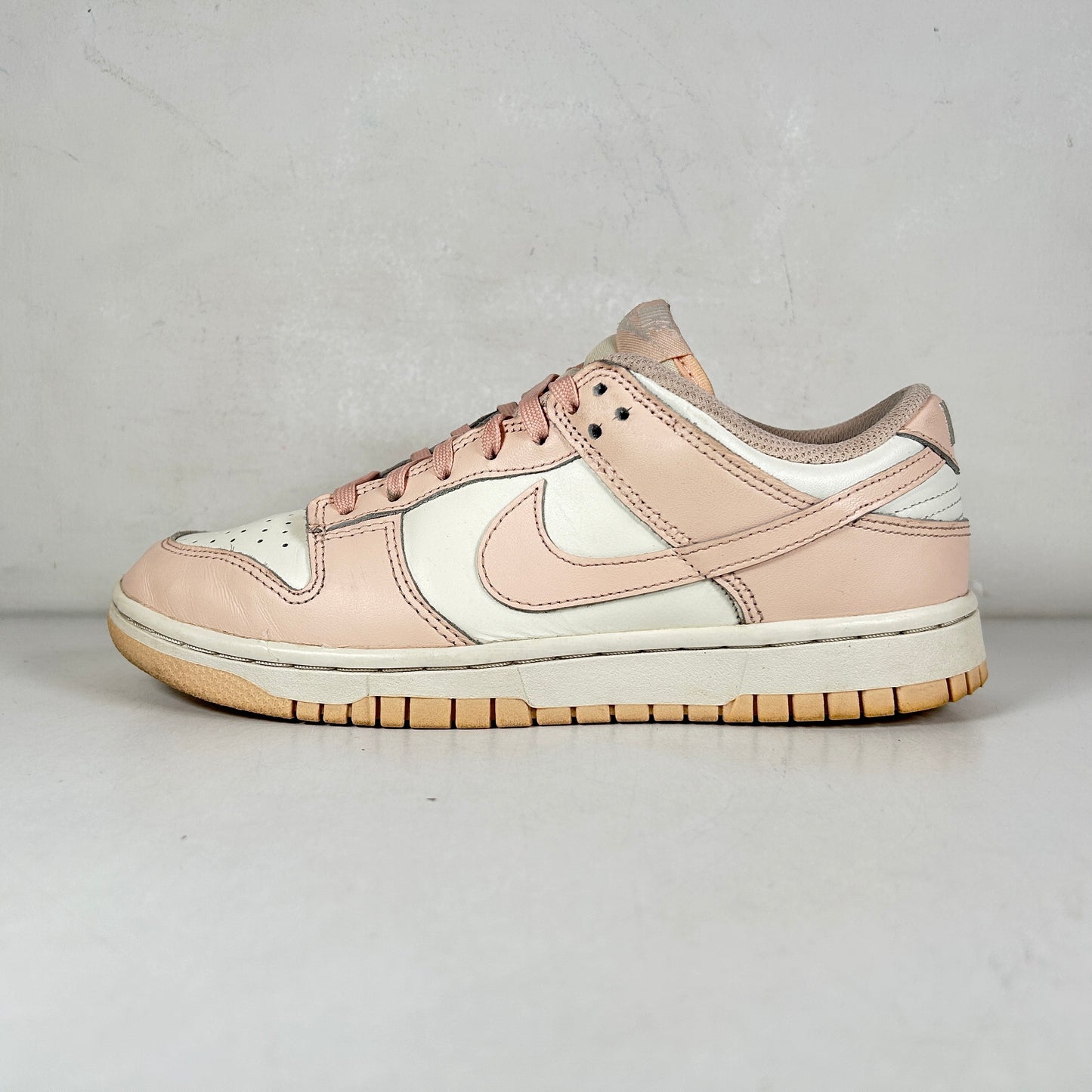 DD1503 102 Nike Dunk Low Orange Pearl [USED] - 7.5 W (Used)