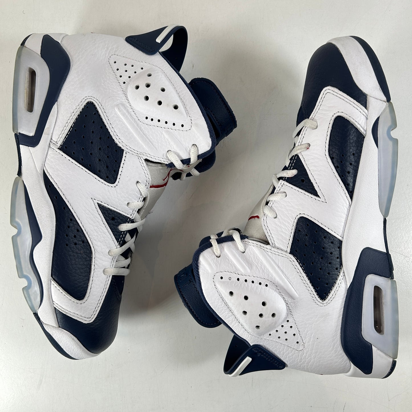 CT8529 164 Jordan 6 Retro Olympic (2024) - 9 M (Used)