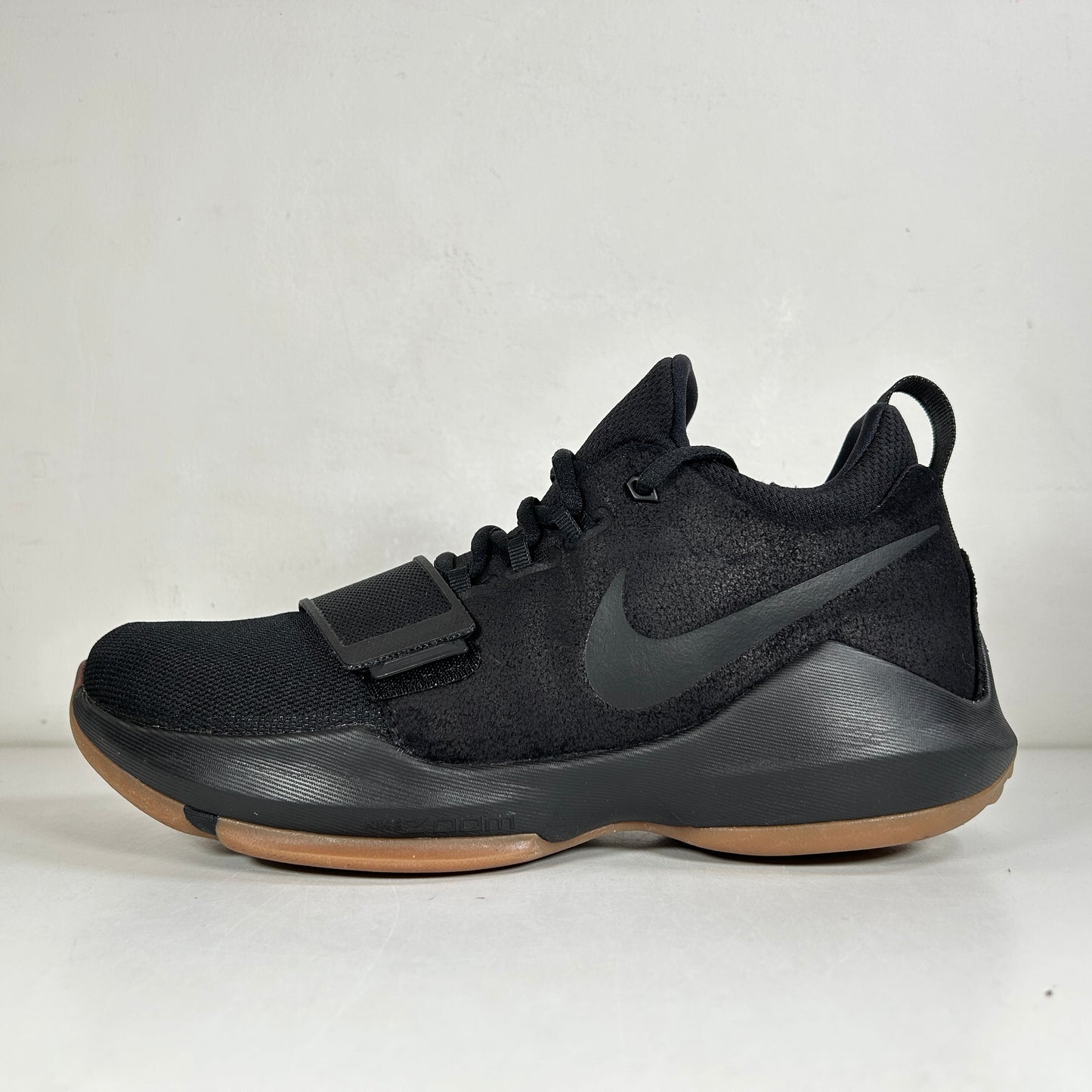 878627 004 Nike PG 1 Black Gum [USED] - 9 M (Used)