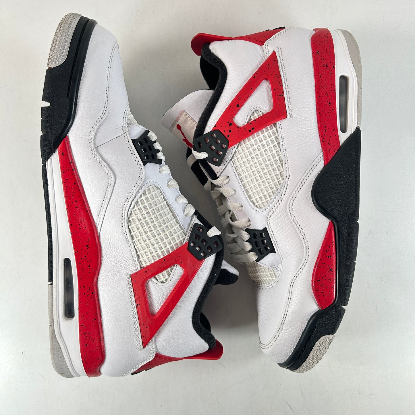 DH6927 161 Jordan 4 Retro Red Cement [USED] - 10.5 M (Used)