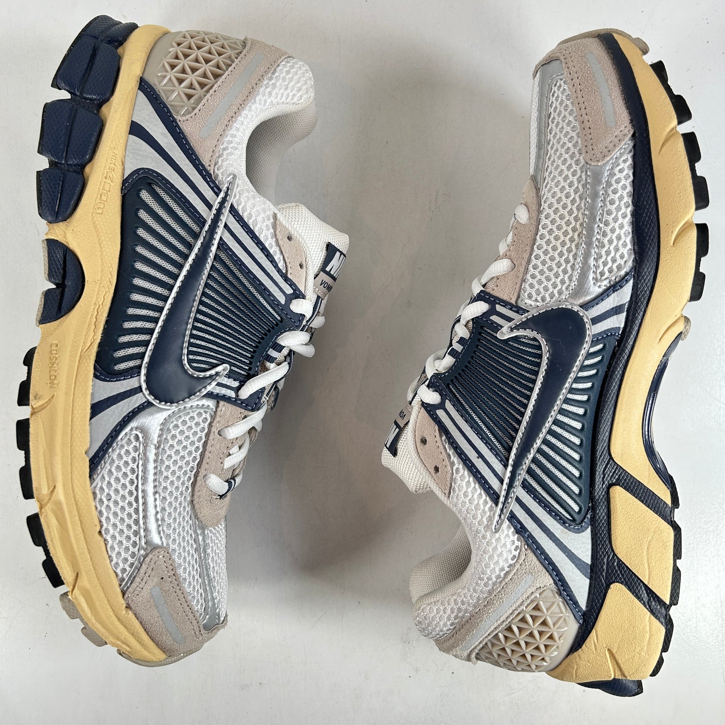 HF4259 100 Nike Zoom Vomero 5 Thunder Blue Cream [USED] - 10 M (Used) (No Box)