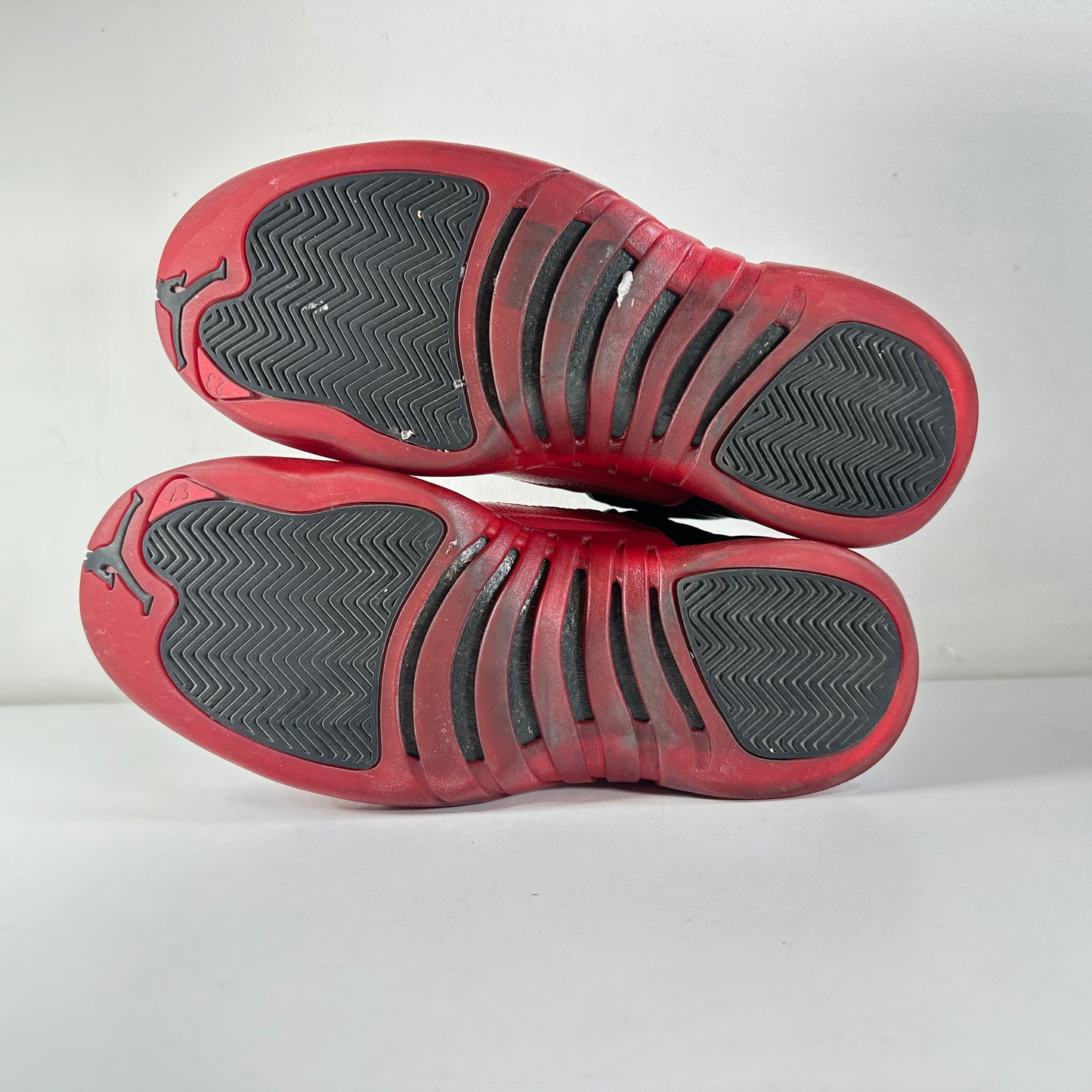 130690 002 Jordan 12 Retro Flu Game (2016) [USED] - 8 M (Used) (No Box2)
