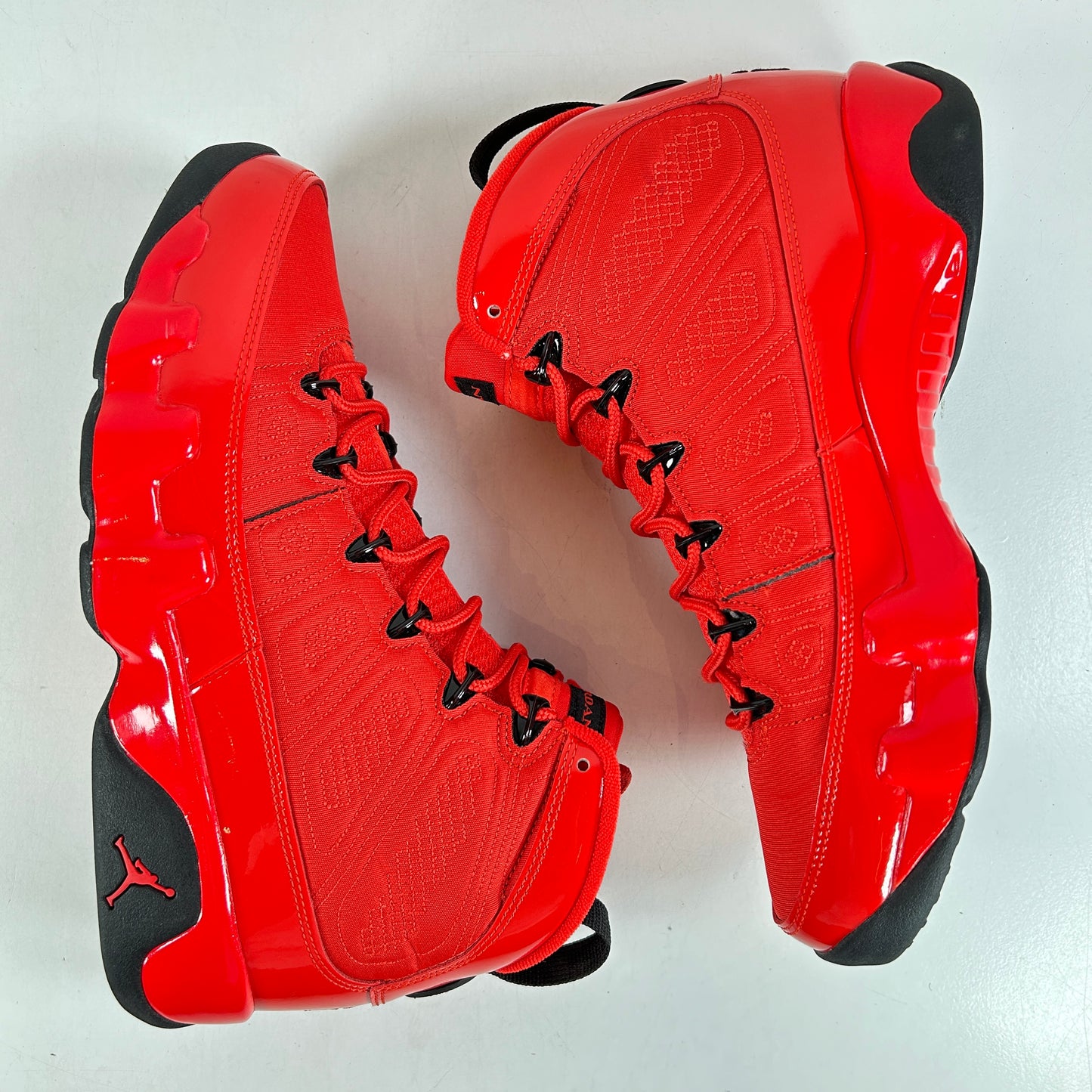 CT8019 600 Jordan 9 Chile Red [USED] - 8.5 M (Used)