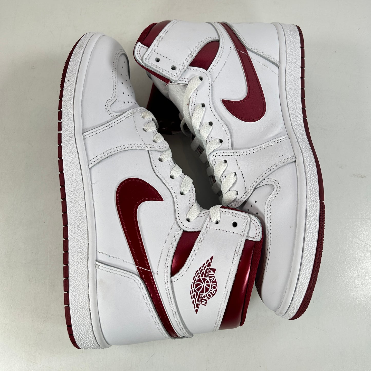 BQ4422 161 Jordan 1 Retro High 85 OG Metallic Burgundy [USED] - 10.5 M (Used2)