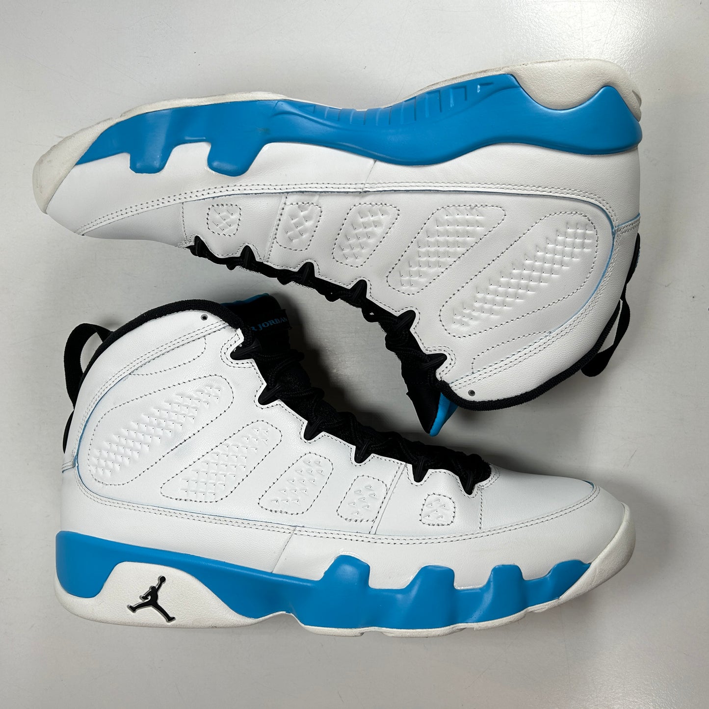 FQ8992 101 Jordan 9 Retro Powder Blue (2024) [USED] - 13 M (Used2)