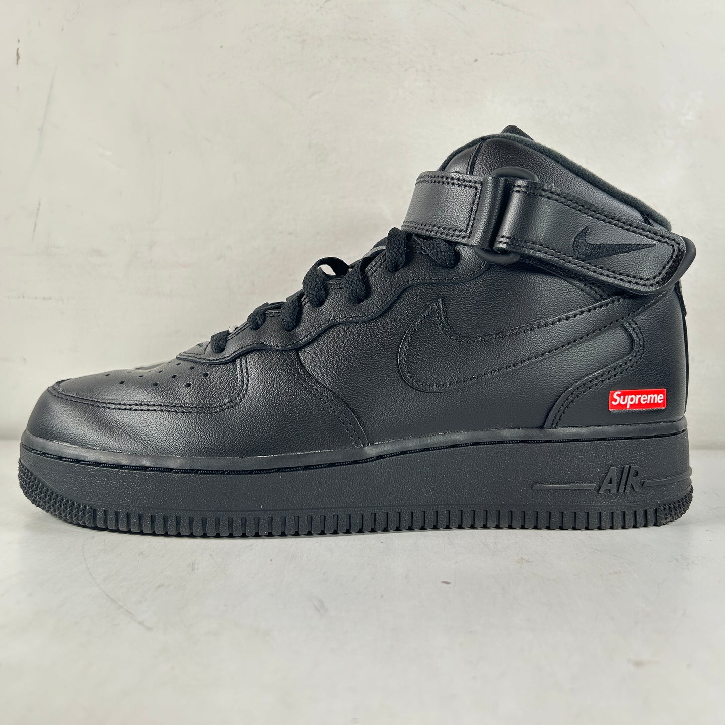 FZ8784 001 Nike Air Force 1 Mid Supreme Black [USED] - 8 M (Used)