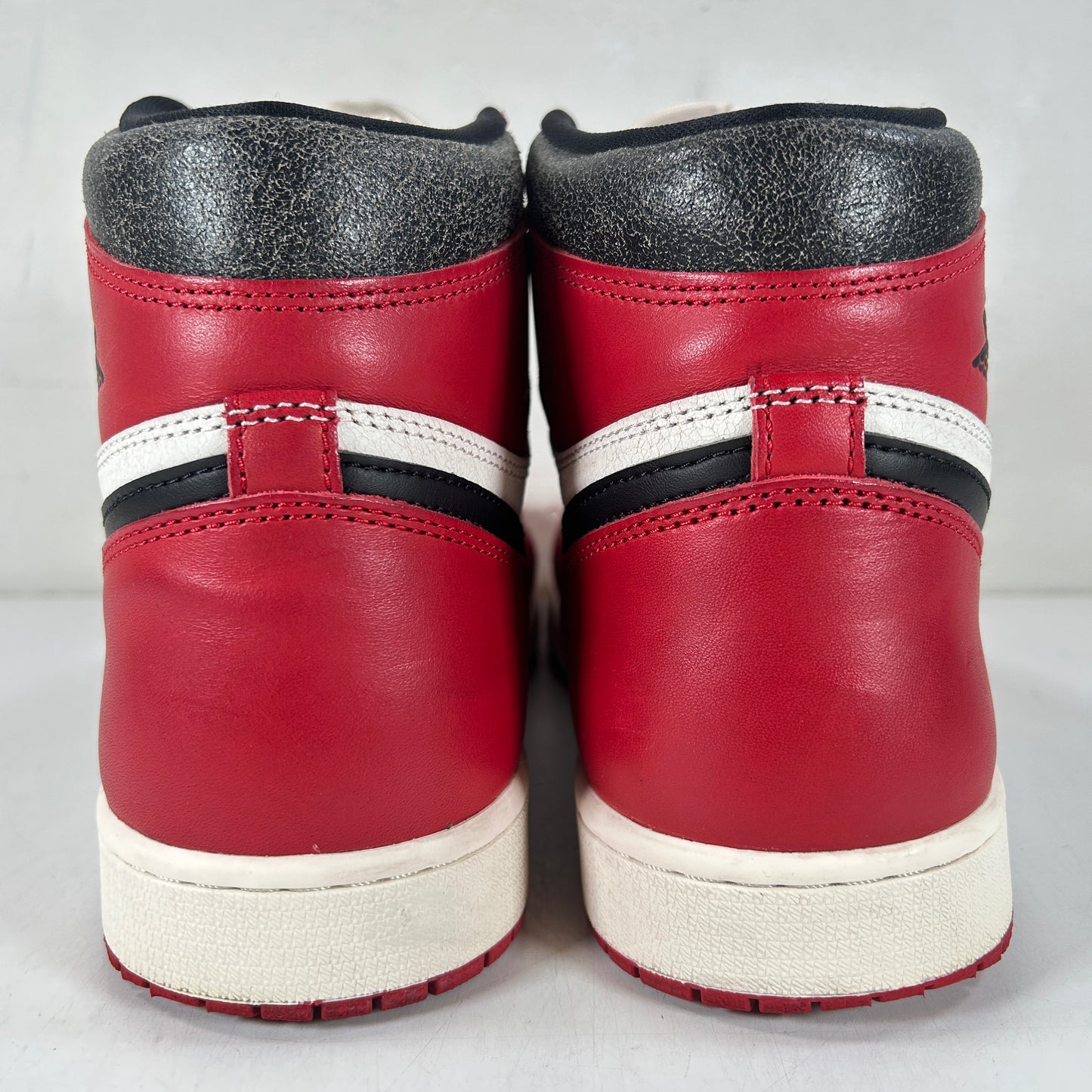 DZ5485 612 Jordan 1 Retro High OG Chicago Lost And Found [USED] - 12 M (Used5)