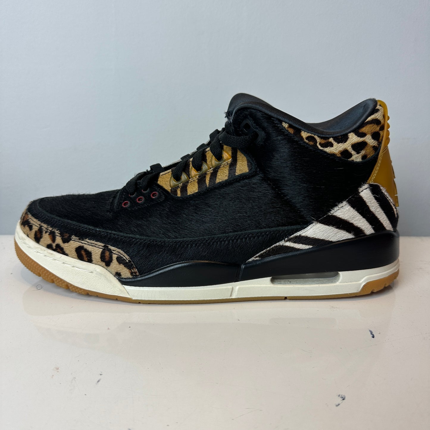 CK4344 002 Jordan 3 Retro Instinto Animal