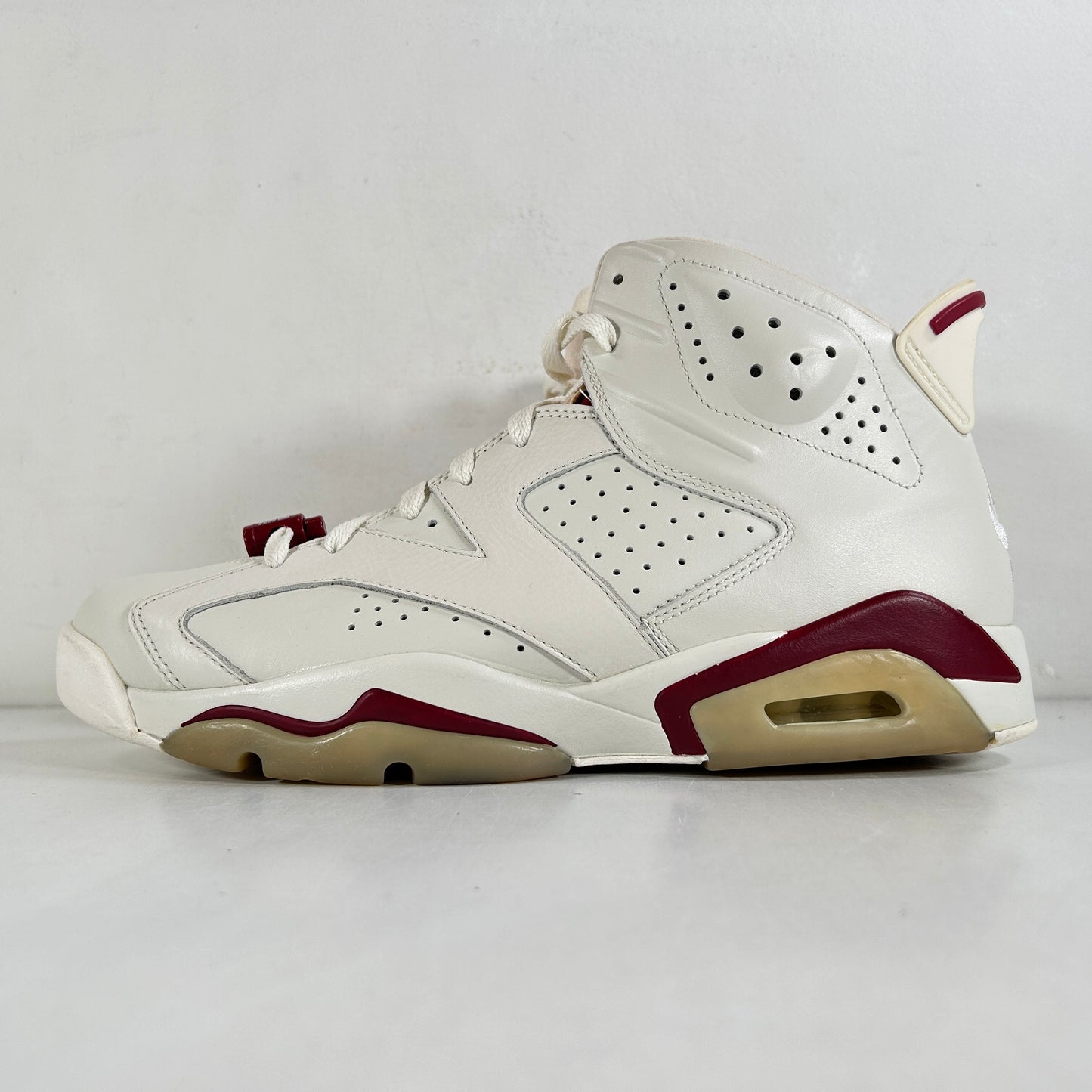 384664 116 Jordan 6 Retro Maroon (2015) [USED] - 10.5 M (VNDS) (Replace Box)