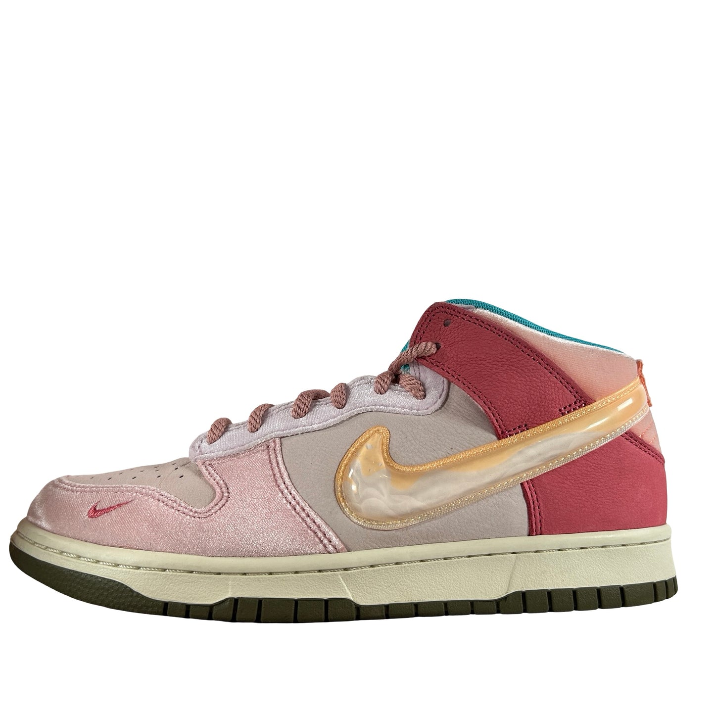 DJ1173 600 Nike Dunk Mid Social Status Free Lunch Strawberry Milk [USED] - 8.5 M (Used)
