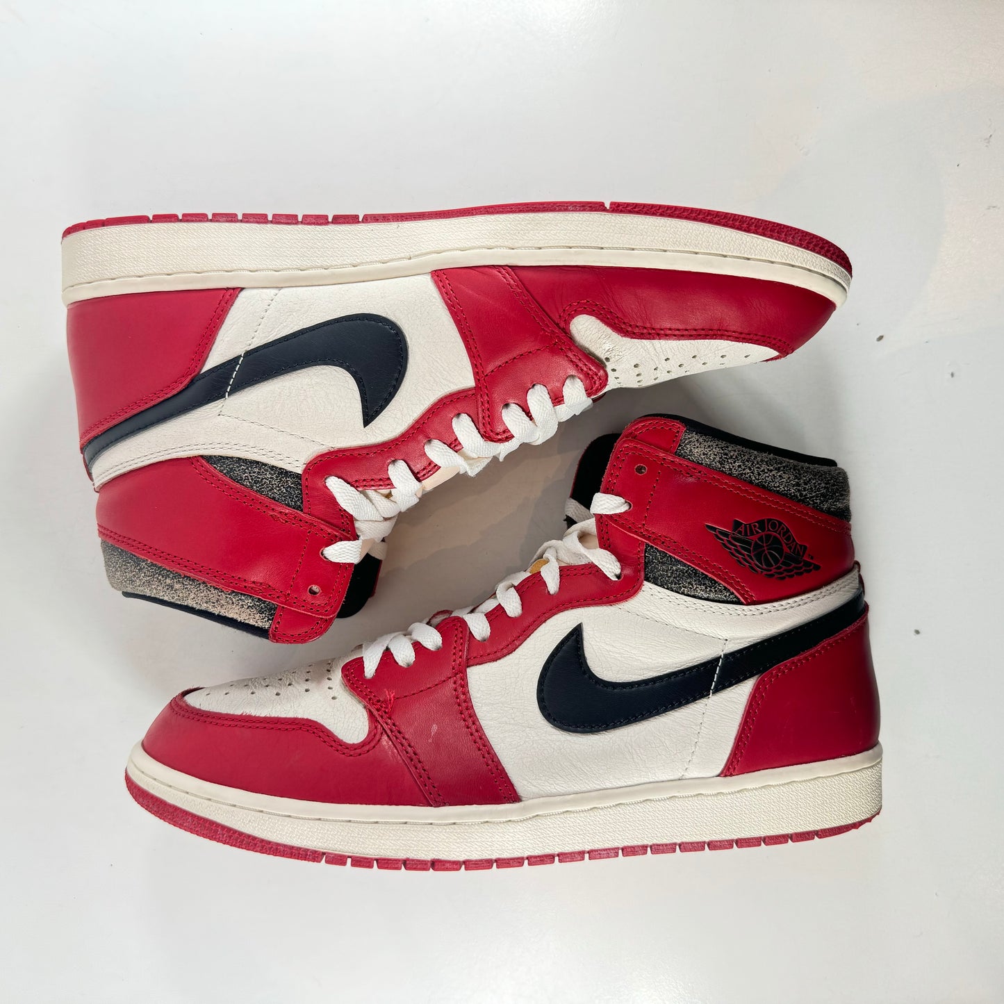 DZ5485 612 Jordan 1 Retro High OG Chicago Lost And Found [USED] - 12 M (Used)