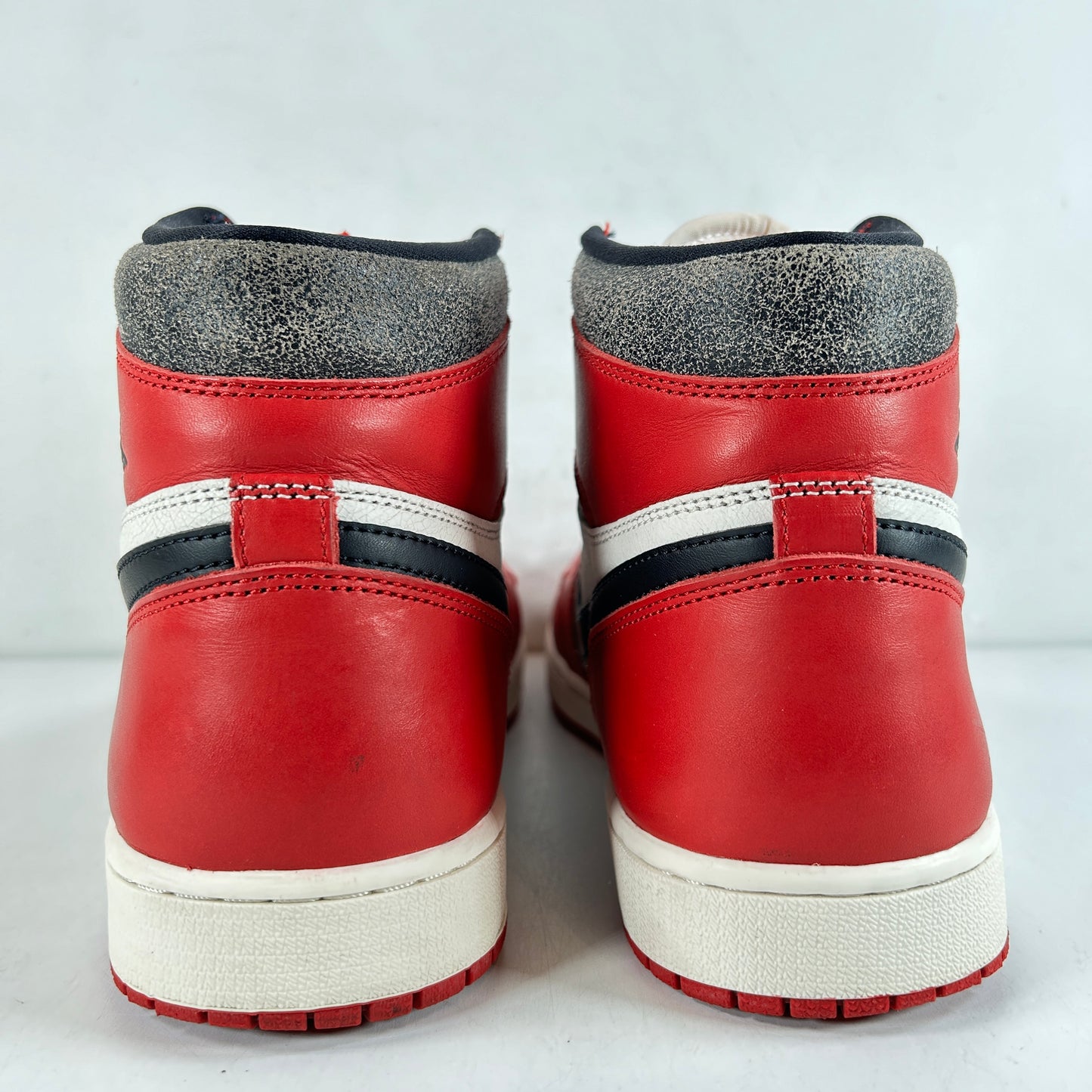 DZ5485 612 Jordan 1 Retro High OG Chicago Lost And Found [USED] - 12 M (Used3)
