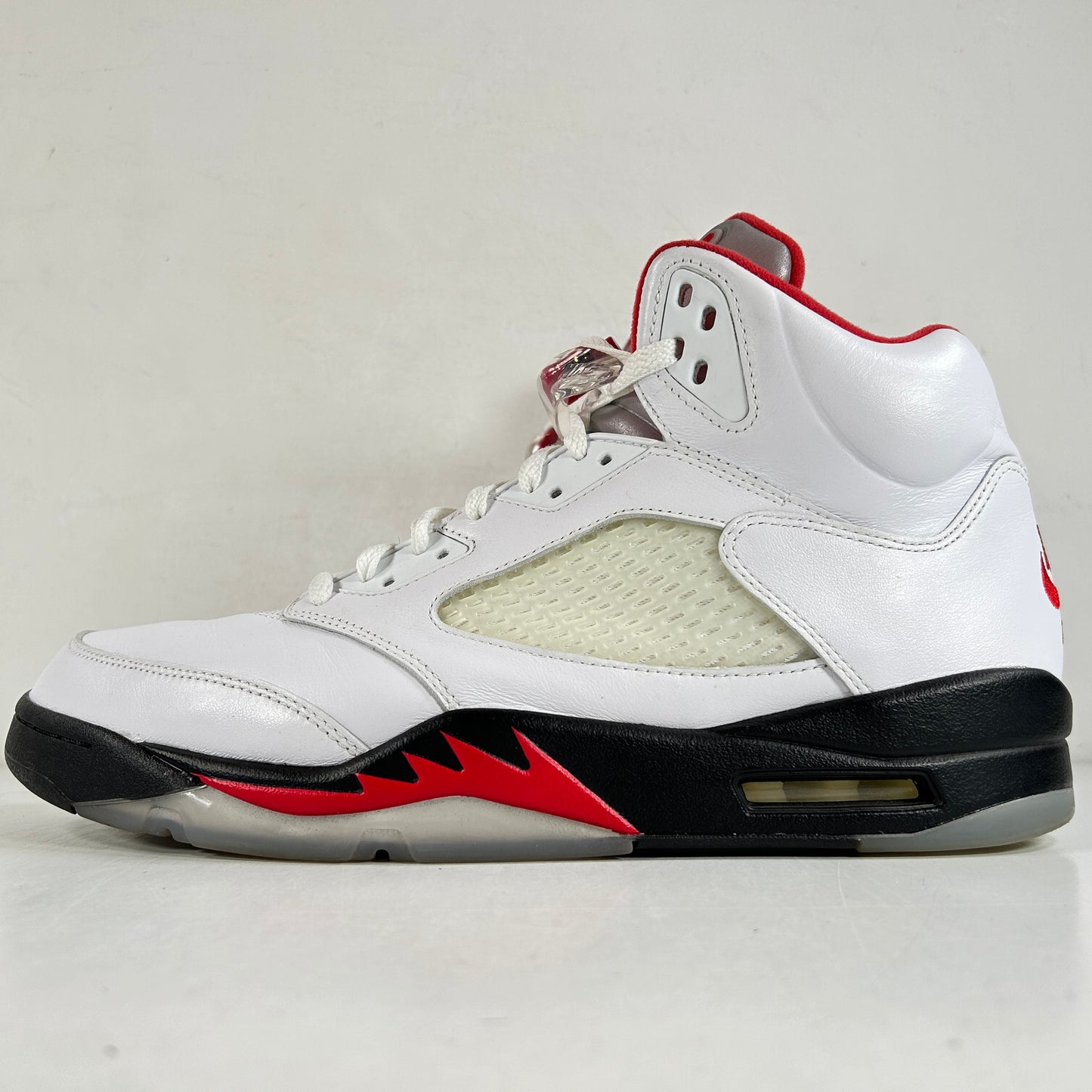 DA1911 102 Jordan 5 Fire Red [USED] - 12 M (Used) (No Box)