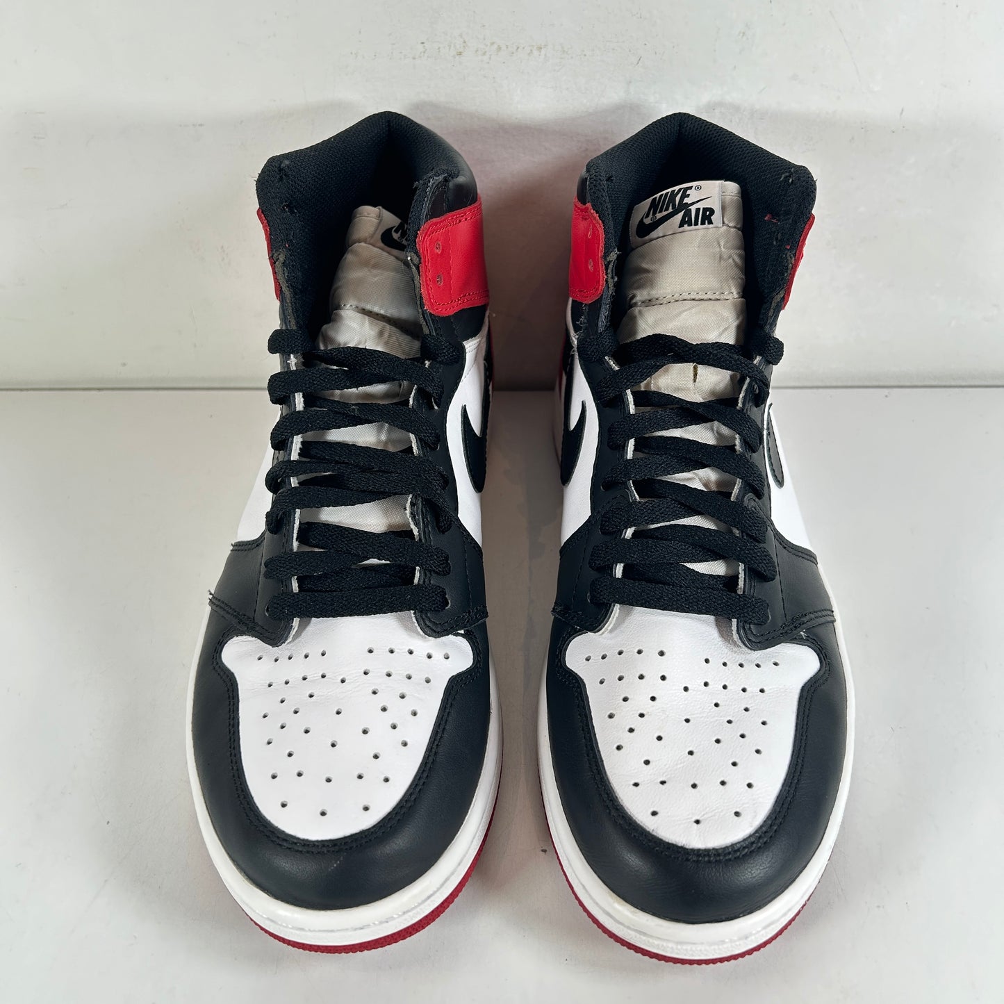 555088 125 Jordan 1 Retro Black Toe (2016) (2016) [USED] - 9 M (Used) (Replace Box)